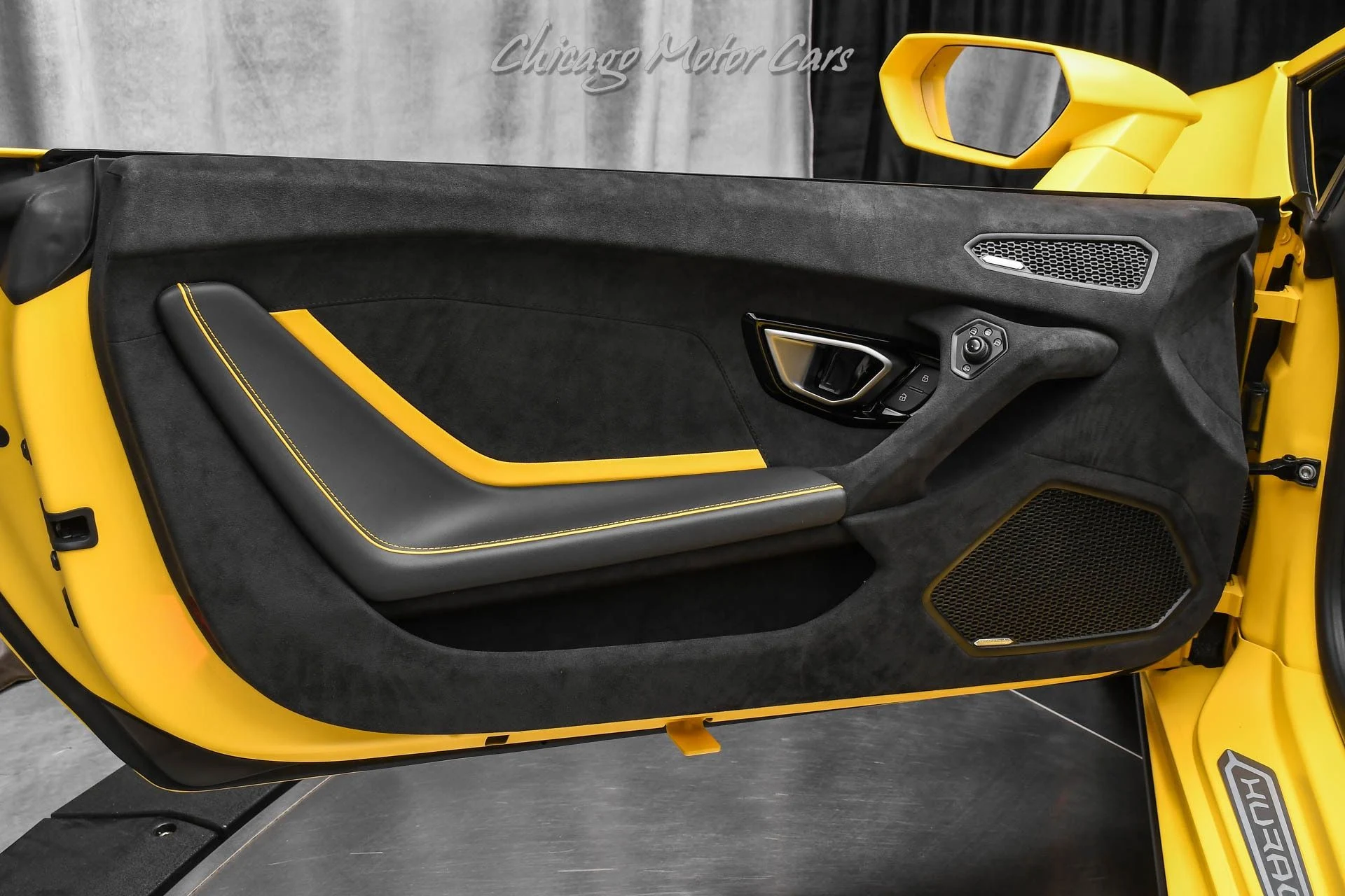 mph026_1232249604_12698_p27_l_33de5b2bbe