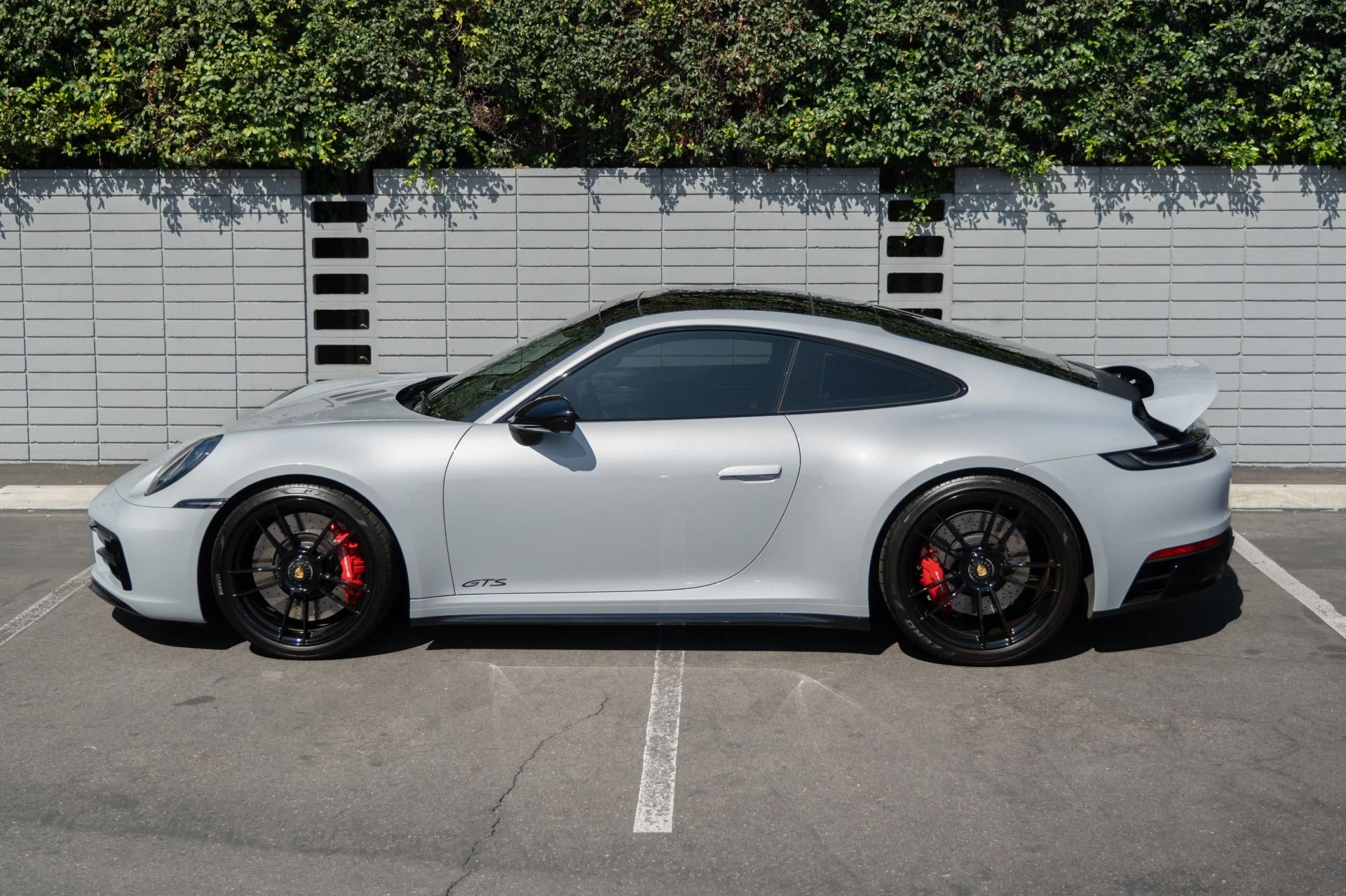 mph026_1232729680_Used_2024_Porsche_911_Carrera_GTS_1755716211_71c9fa711d