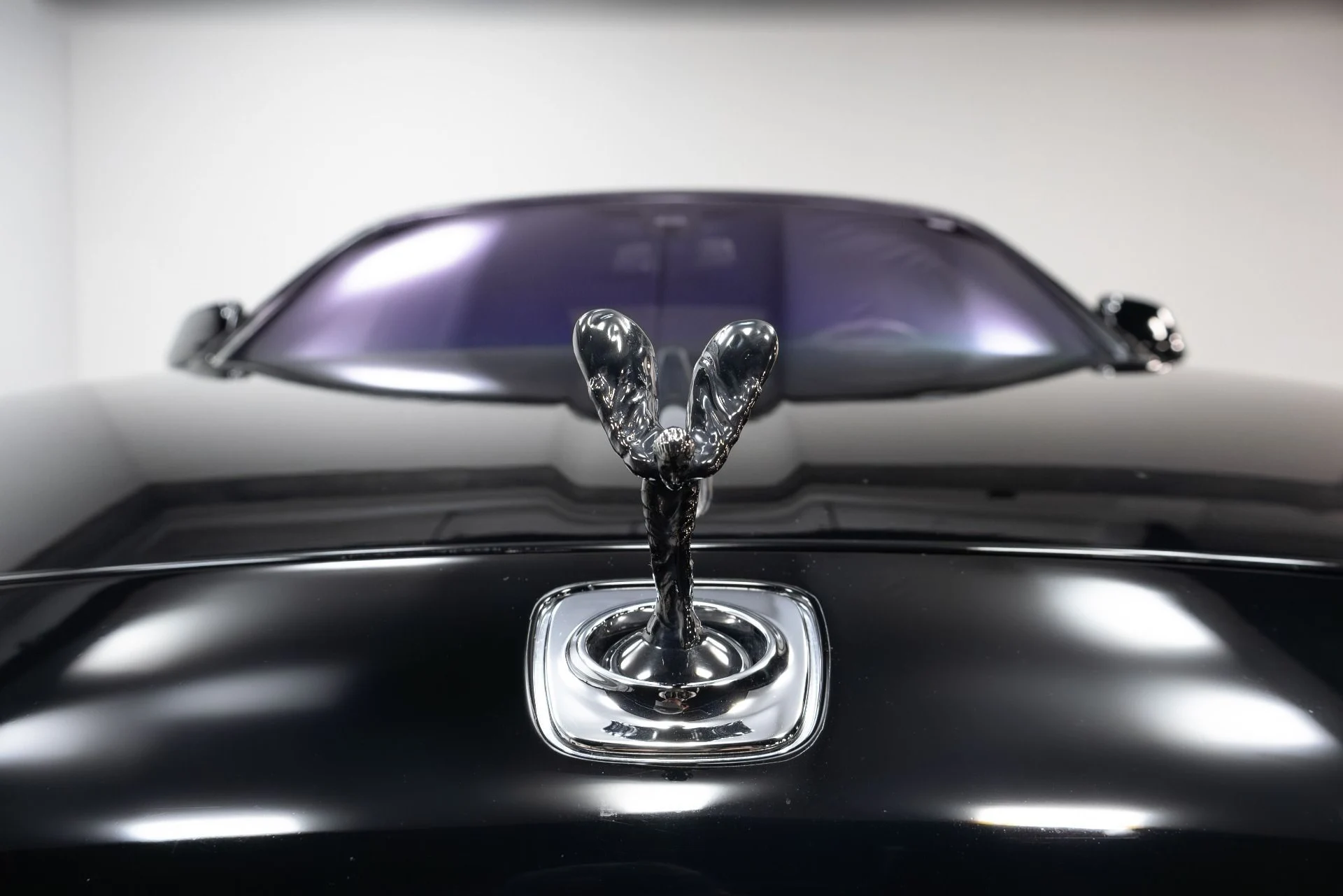 mph026_1234298208_Used_2017_Rolls_Royce_Ghost_Black_Badge_1764012368_1bf02fd1cc