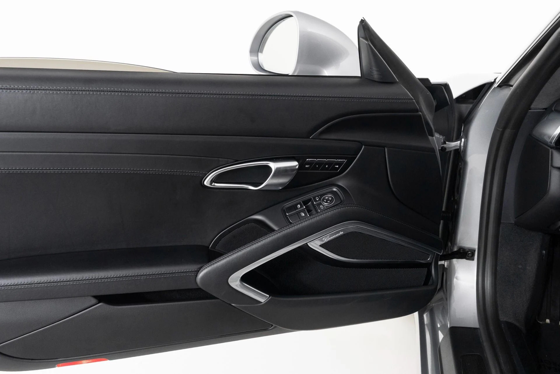 mph026_123483959_Used_2017_Porsche_911_Turbo_S_1757541085_61456997c0