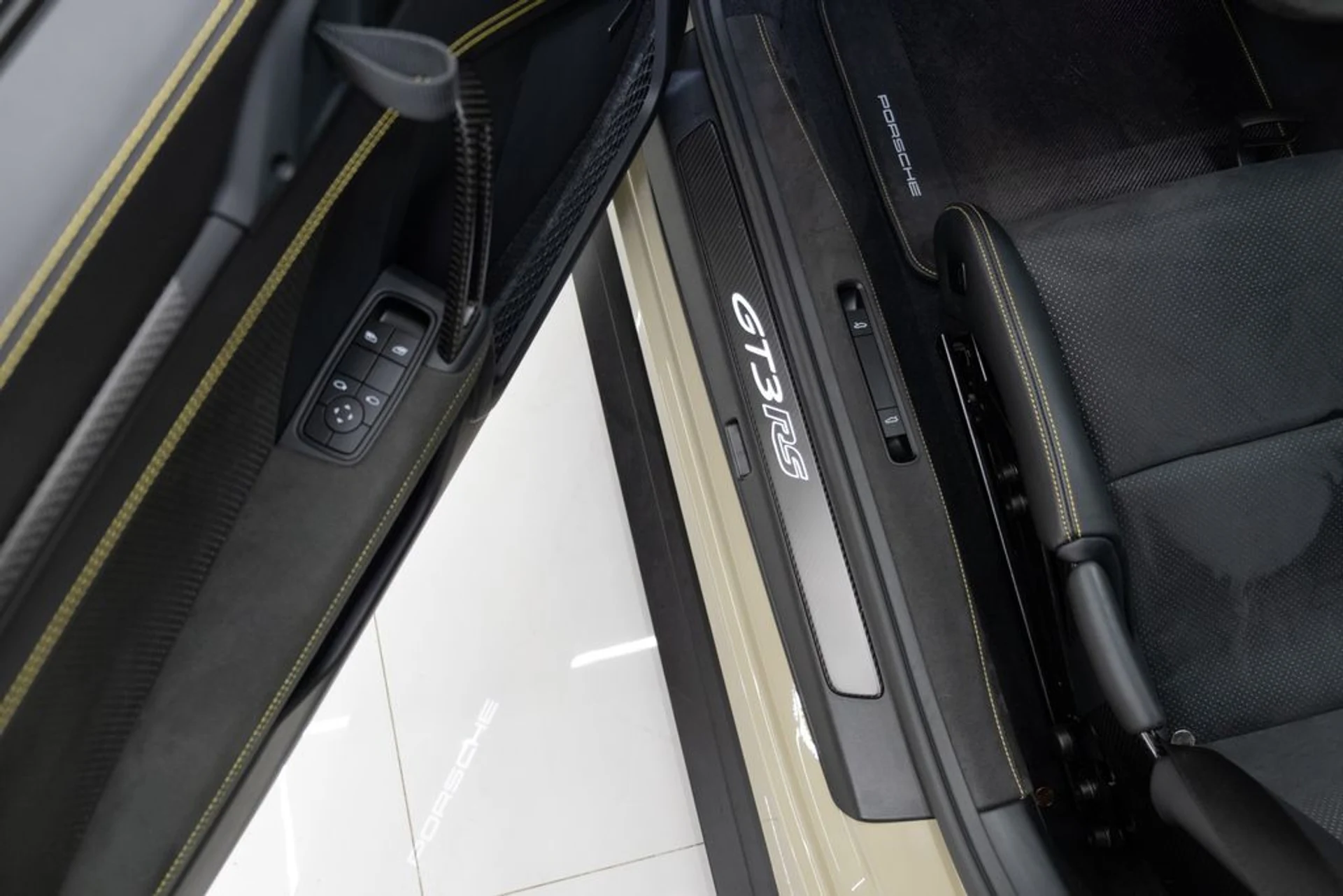 mph026_1242344430_fa779c44bbb6032e2ec0e72f494d1ebe_2f0f00fd03