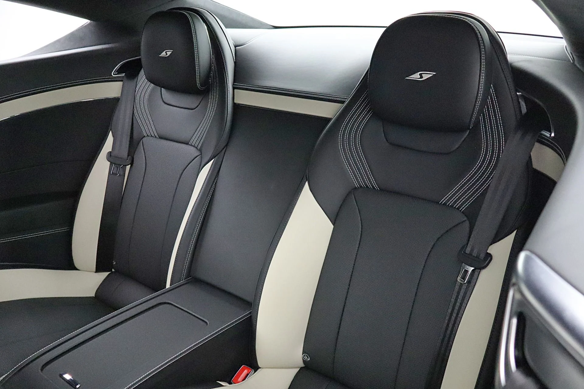 mph026_1244072710_New_2026_Bentley_Continental_GT_S_c248e52d3a
