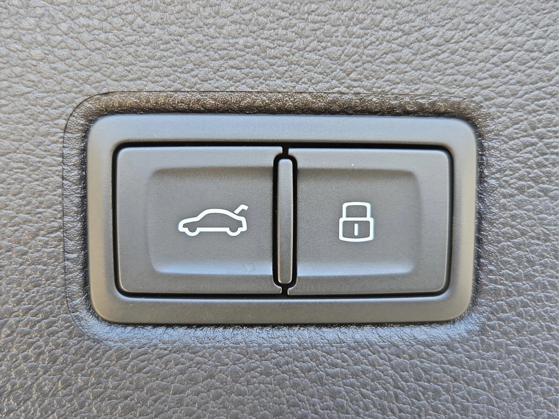 mph026_1254614057_9308816b7304ec847b609d6de4379603x_2115e3c8bf