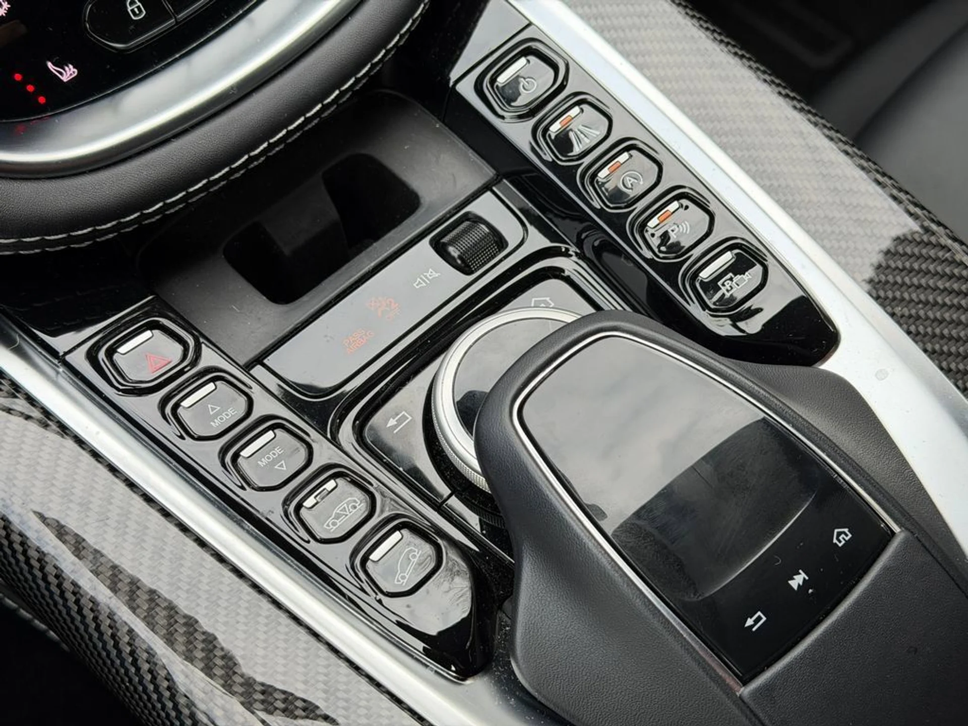 mph026_125900871_86c85ee5997843a0a23b50ae44de69ce_1b45e6a9f1