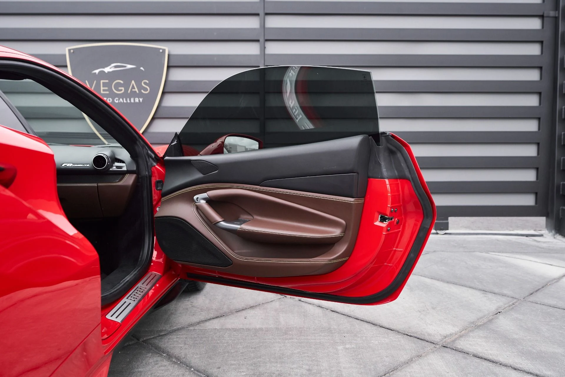 mph026_1259374917_Used_2020_Ferrari_F8_Tributo_Base_1761597635_9663a3c286