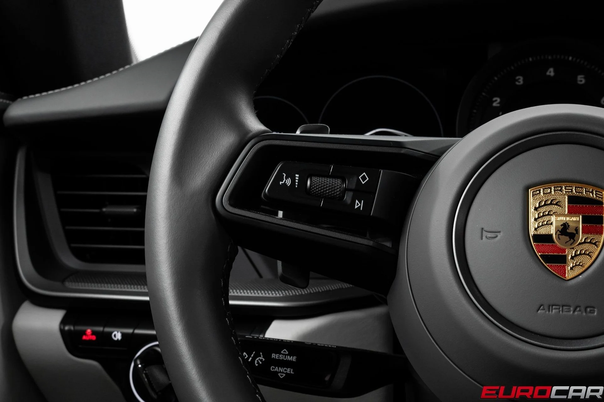 mph026_12837945_image_27_7ae539d4a7