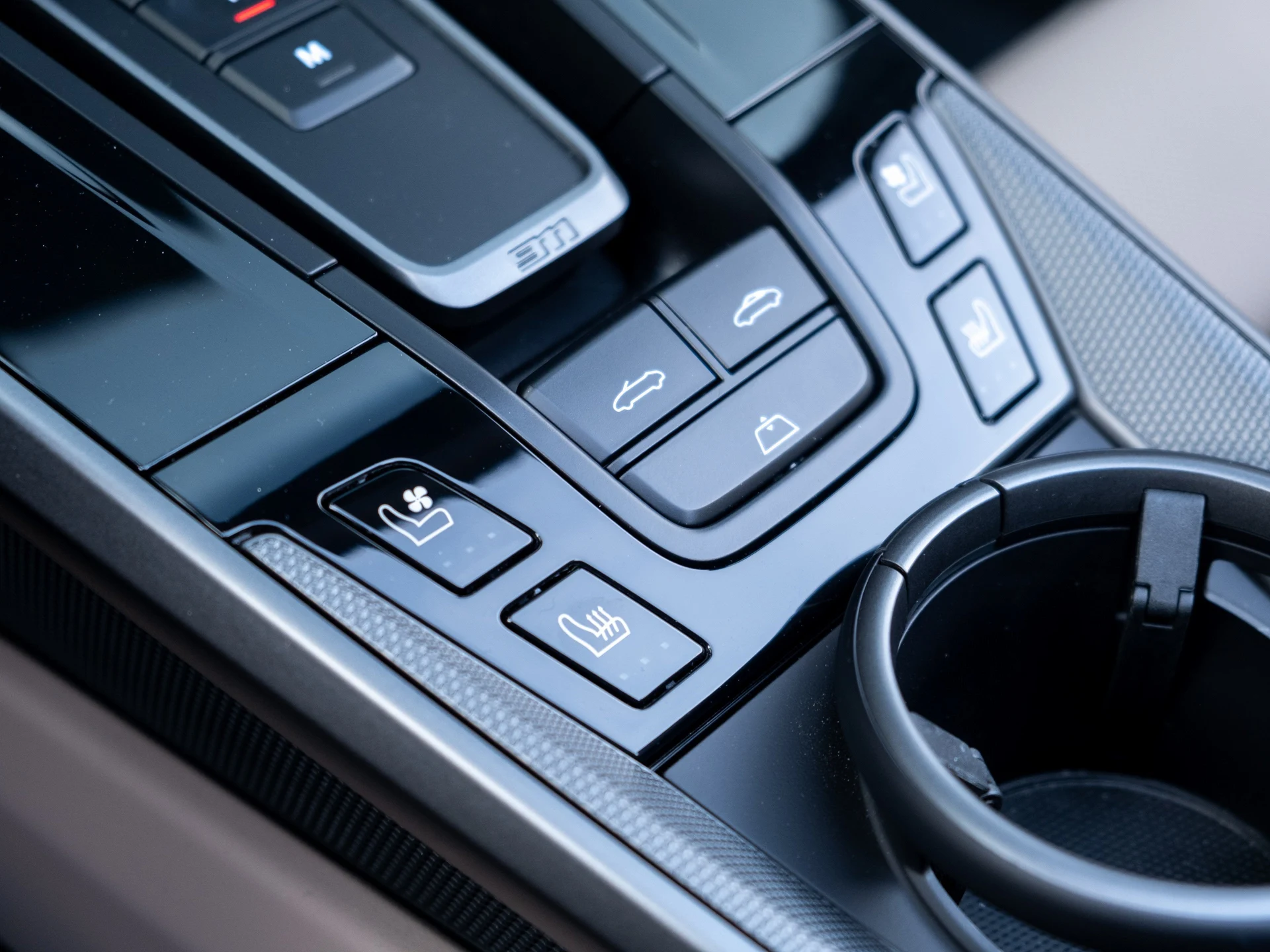 mph026_1284749712_27_85e1e29d42