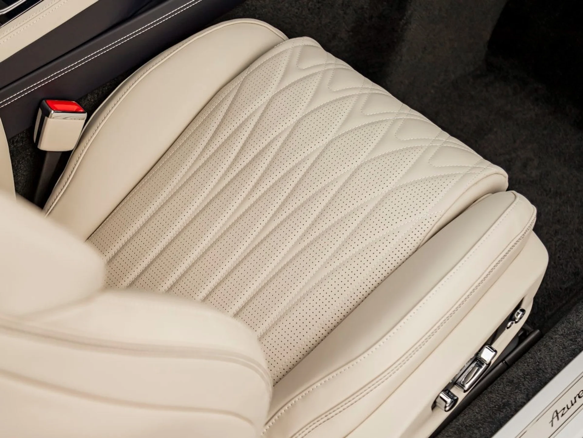 mph026_1286737169_27_1202d337e2