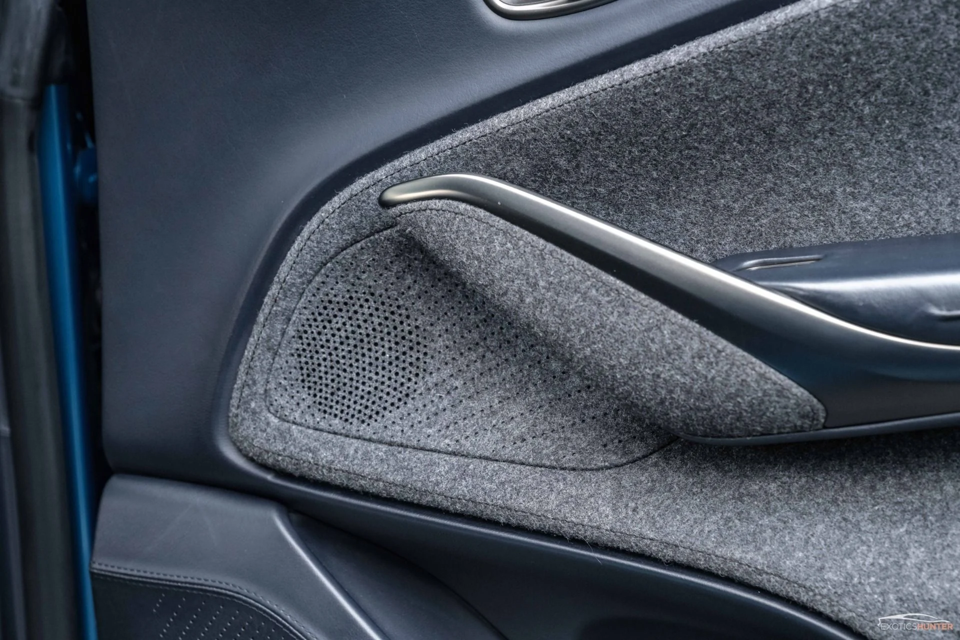 mph026_1288493888_Used_2021_Aston_Martin_DBX_CPO_Aug_2026_w_Special_Order_Exterior_Interior_Black_Pack_1708458533_59d2e07938