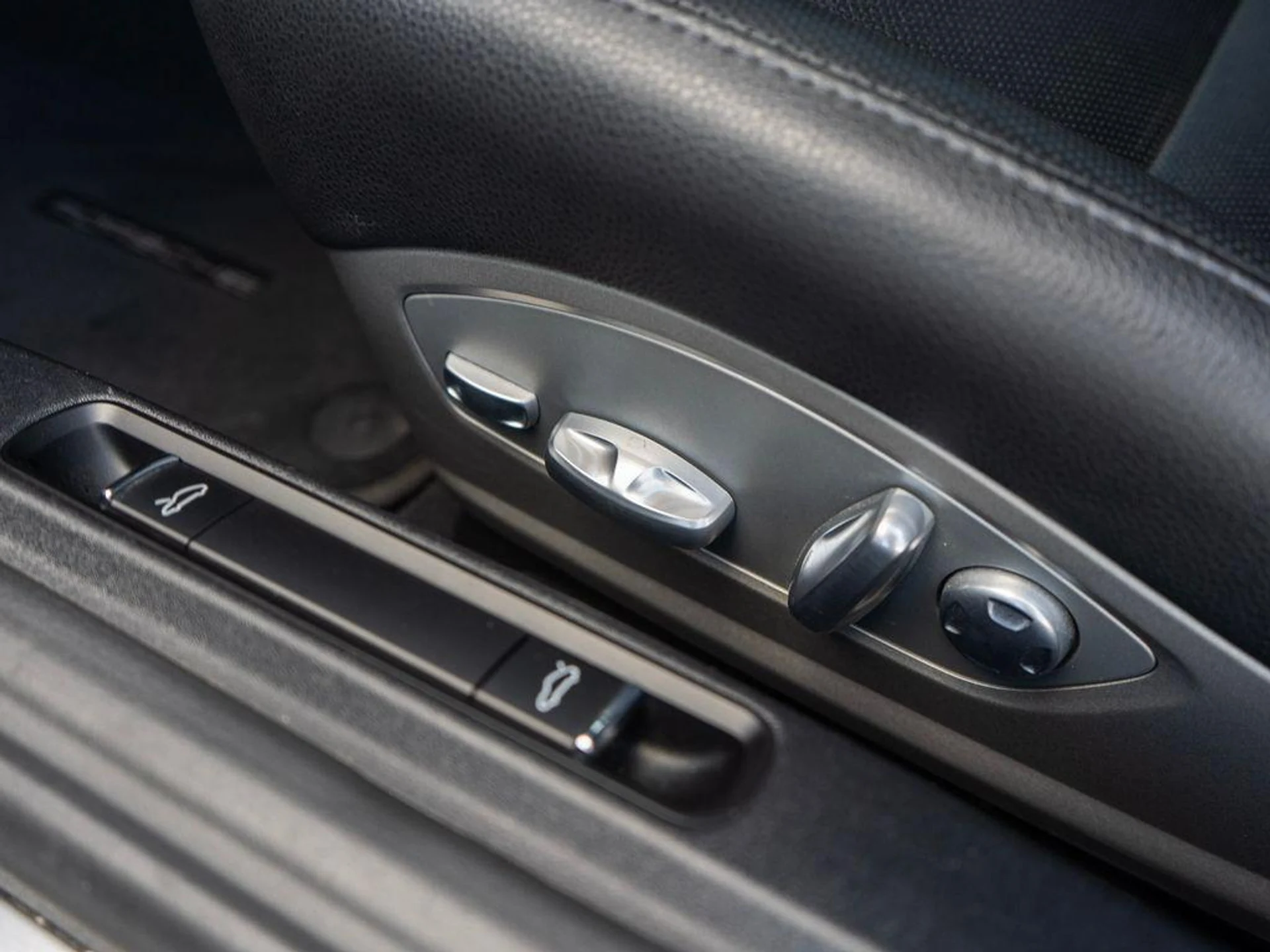 mph026_1292386781_VOO_Re1_Qn628_Dh_W_Cg7_Z4_E_Ni7ud_VU_f5a5526c96