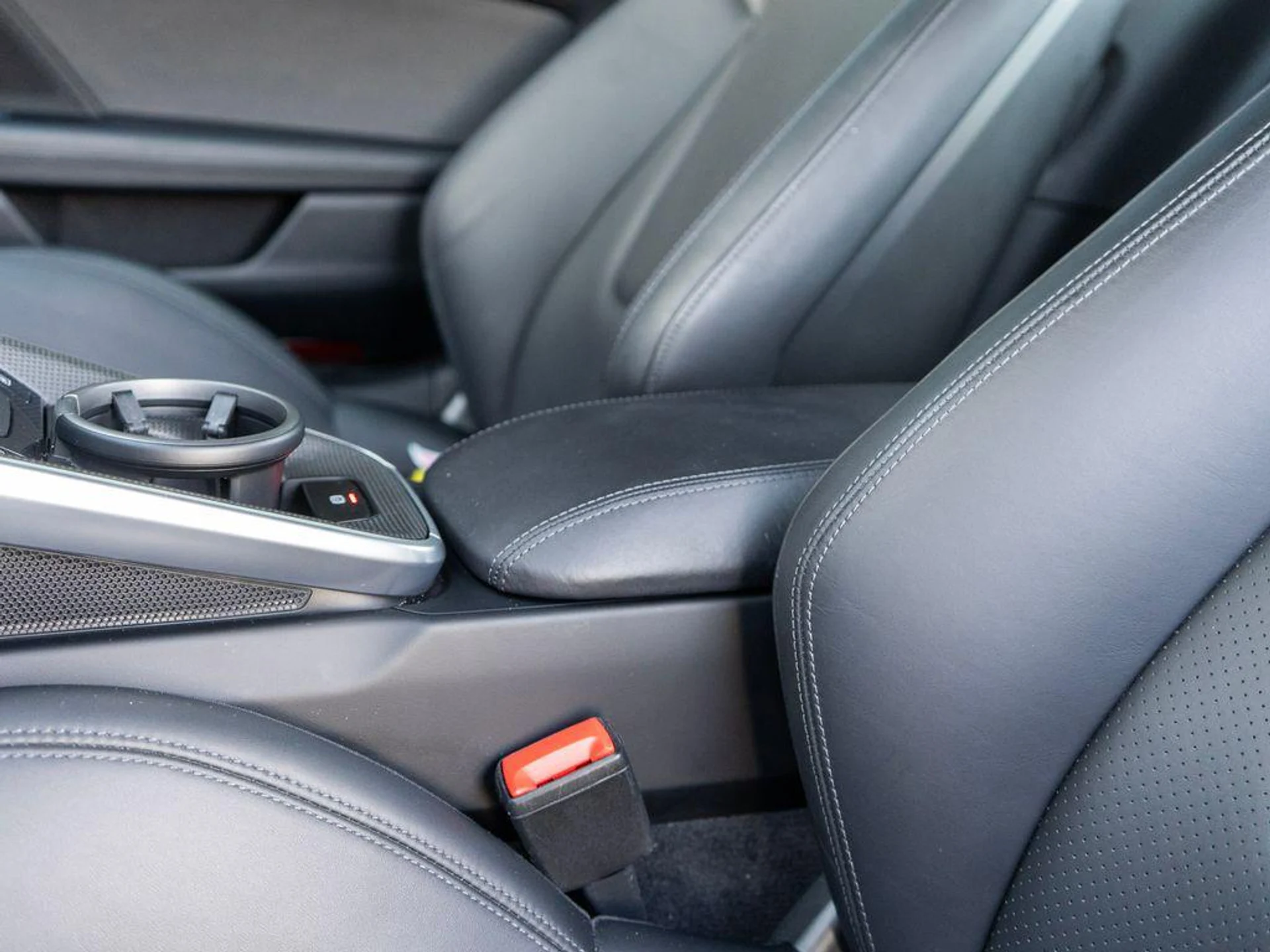 mph026_1293193010_G9_L_Lg4v_Ed_KO_Ki6_S_Hc_DY_Ly_Zds_Np_U_61c2c76120