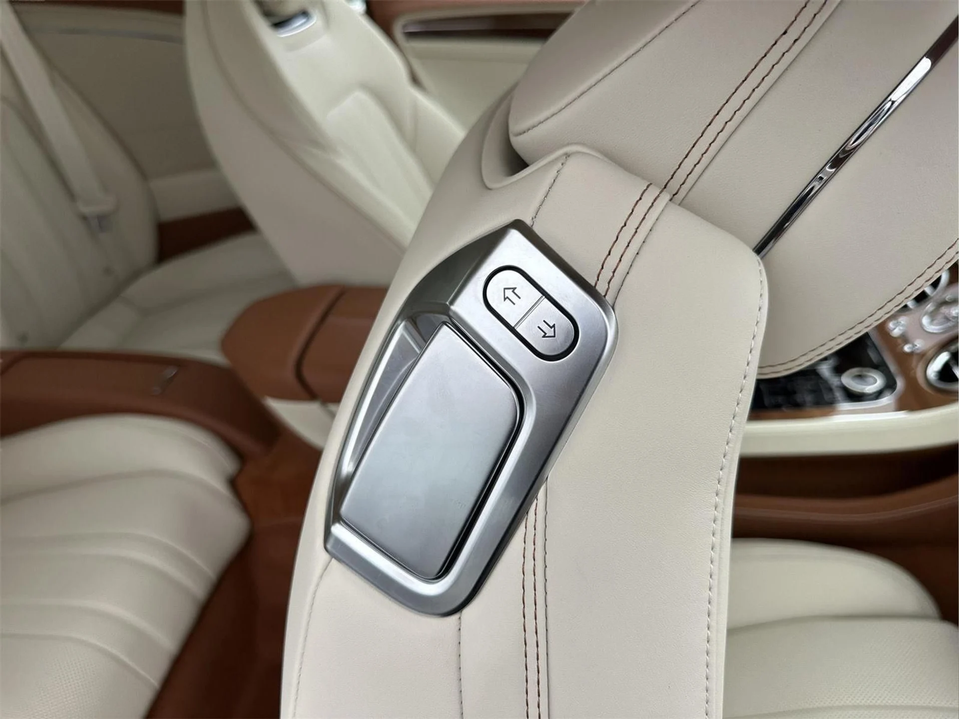 mph026_1294497293_9158b637797fbbfbea8dfefaf3283930_4ba838477d