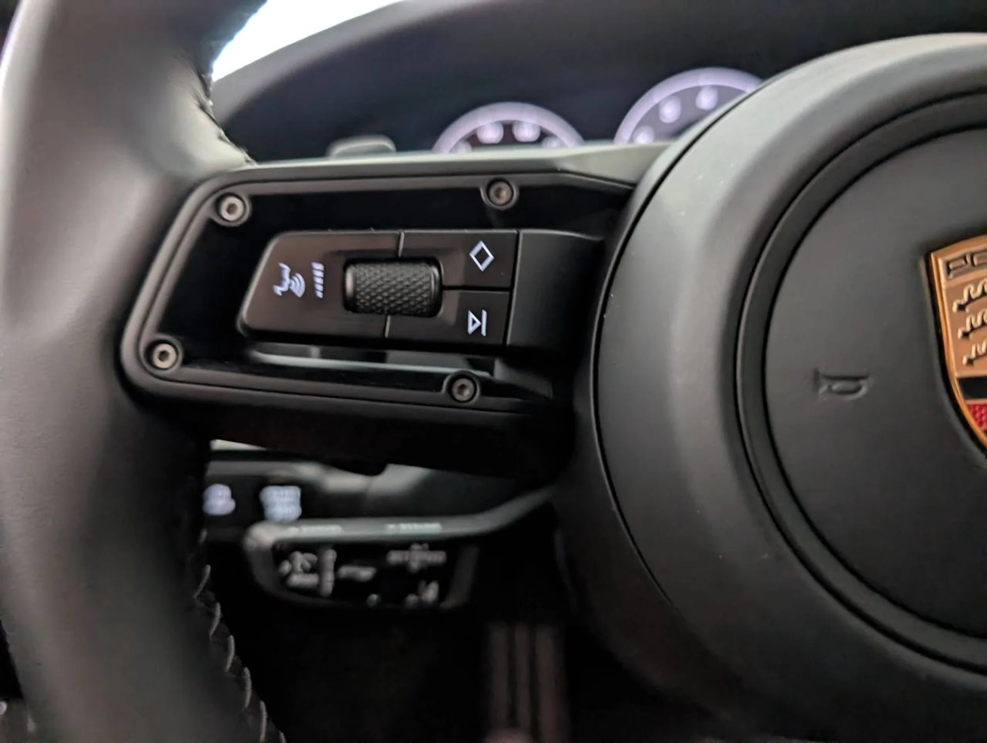 mph026_1302765043_ffd6ccd55ae20a3b21919d7fe6f10cefx_e1c68ea671