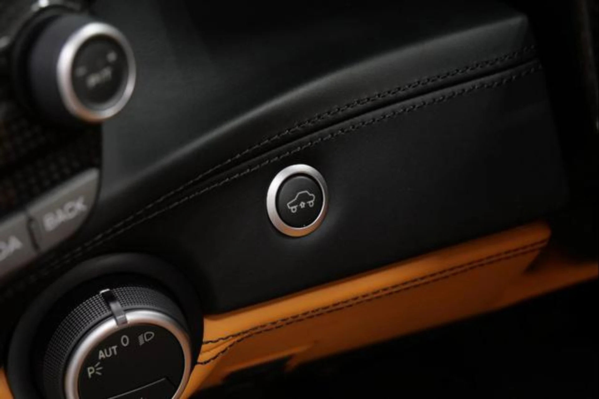 mph026_130469538_c_Vz8z57_Dc_Jlw_PQS_Nadd_P_Wf06s_Uk_05a39b3251