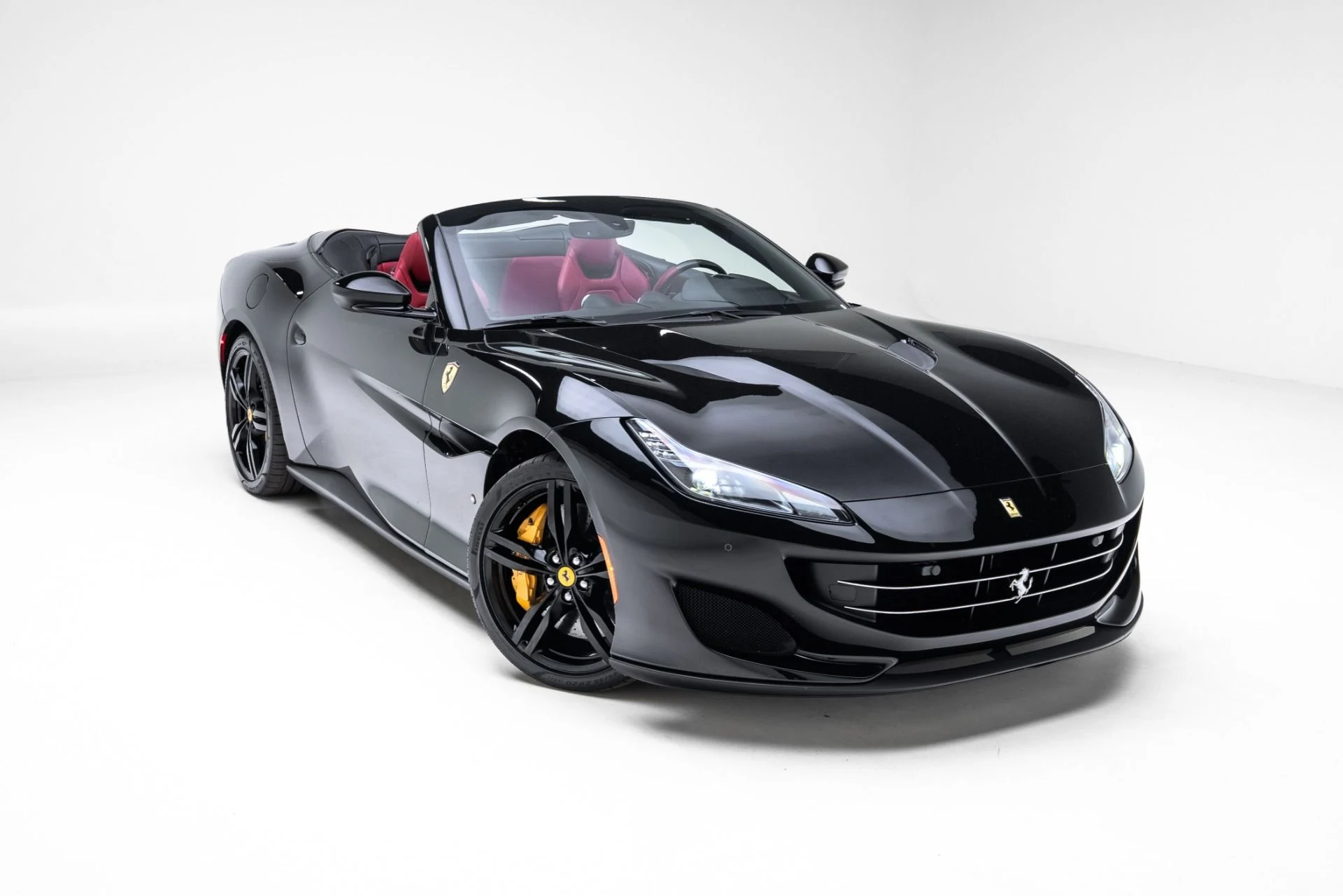mph026_1311443357_Used_2019_Ferrari_Portofino_1773084196_da58f66e1a