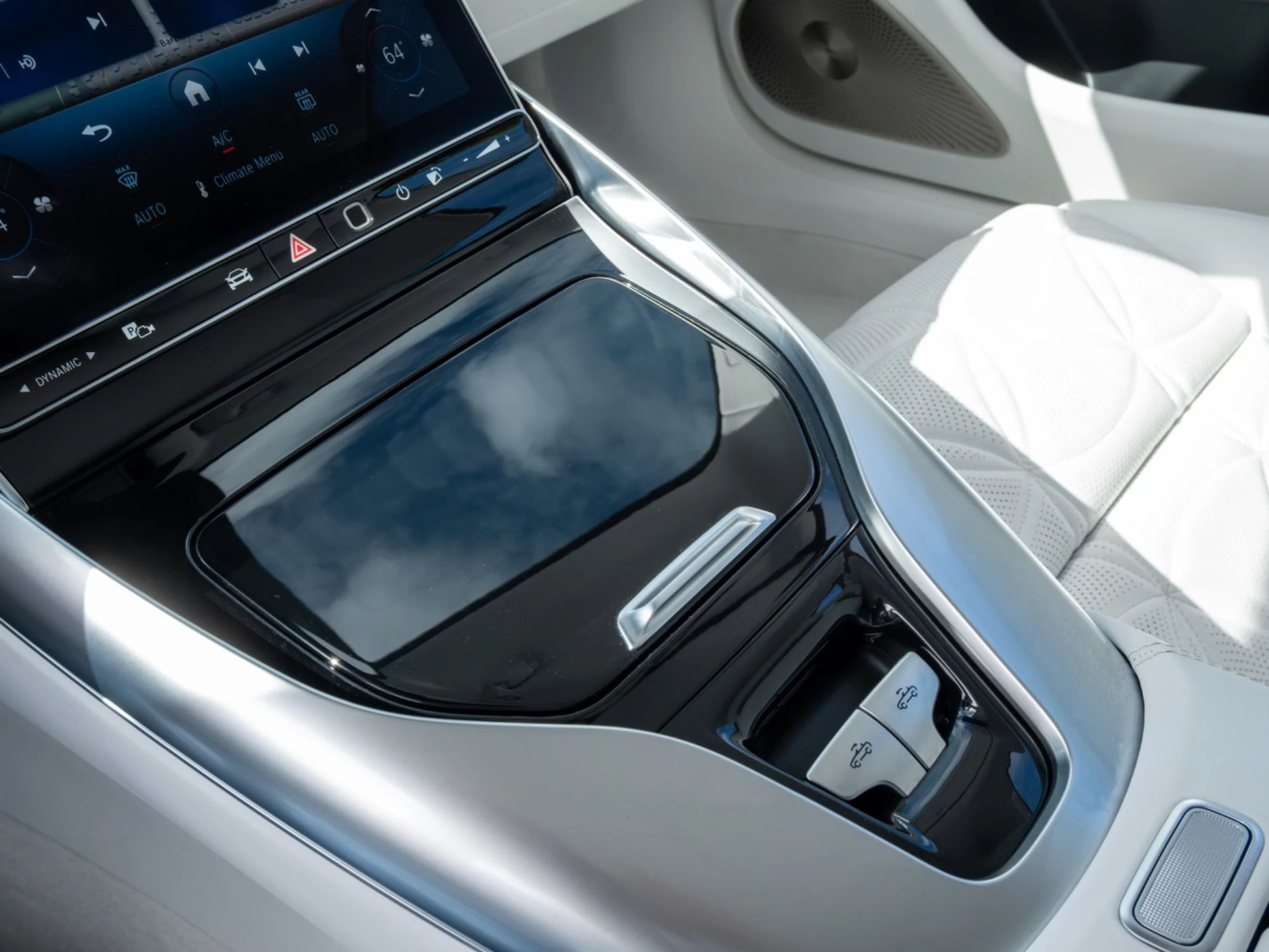 mph026_1321075126_Used_2026_Mercedes_Benz_SL_Maybach_SL_680_Monogram_Series_1775231657_25593653ee