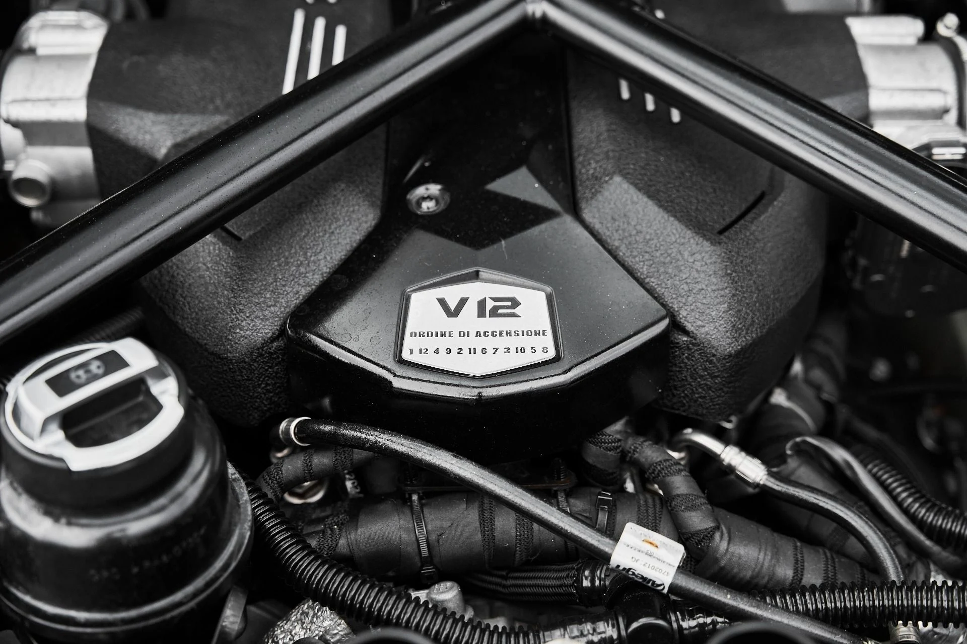 mph026_1321913743_Used_2018_Lamborghini_Aventador_S_Base_1775006851_d6e0a97b8d