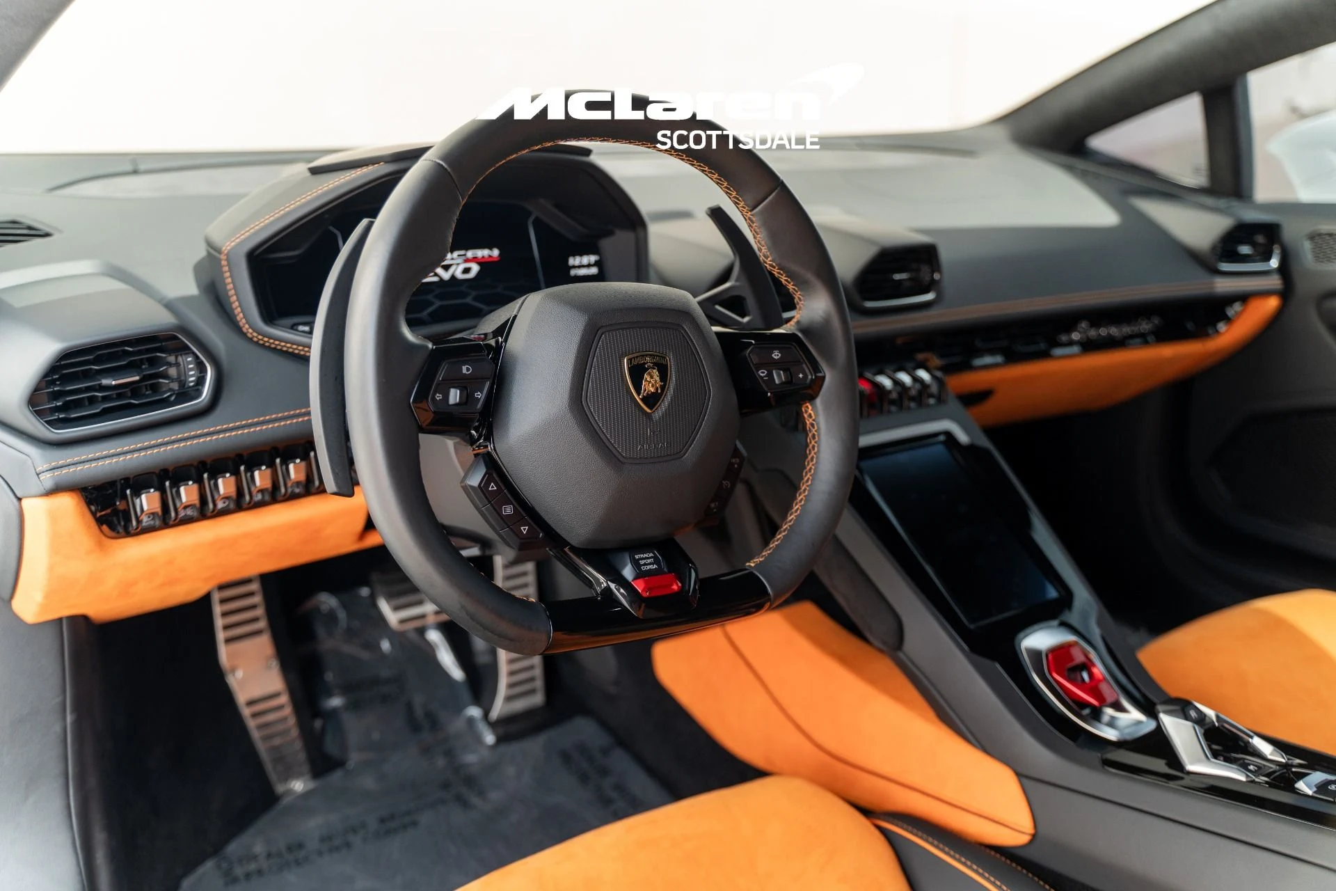 mph026_1348488159_Used_2023_LAMBORGHINI_HURACAN_EVO_EVO_AWD_1758292828_a1b4a4aadb