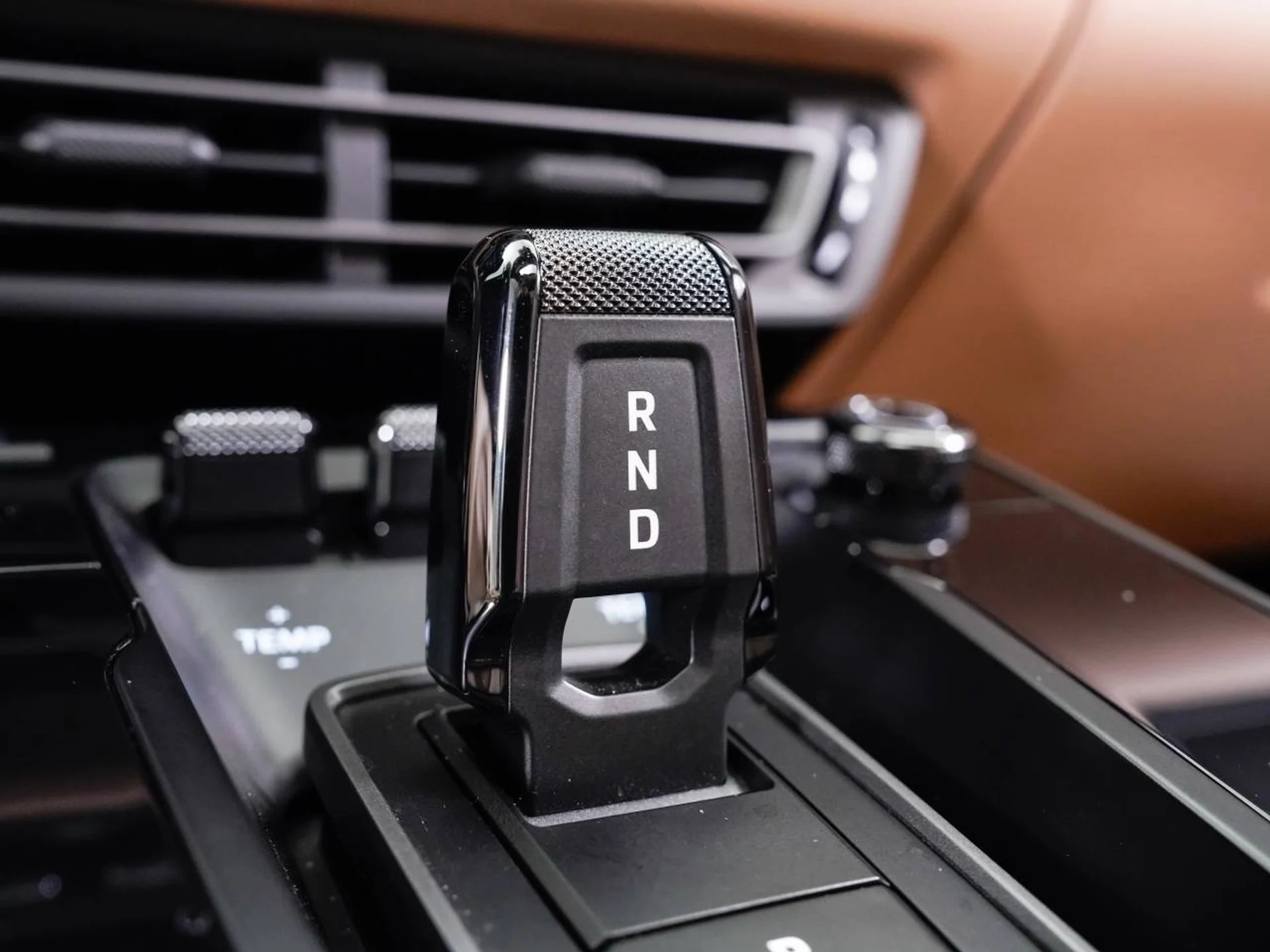 mph026_1352259684_1280_65d06a6e43