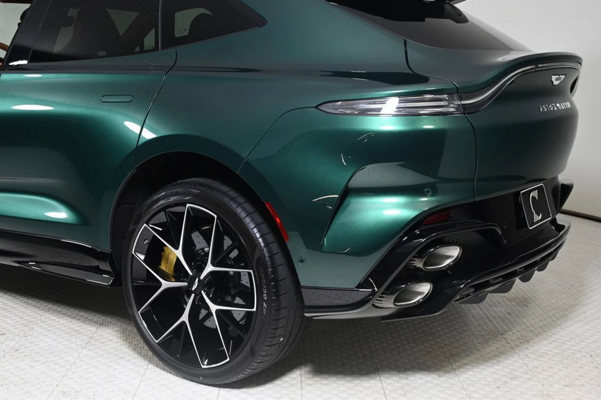 mph026_1356659631_new_2026_aston_martin_dbx_sawd_11350_23004766_26_1024_6a3b15c079