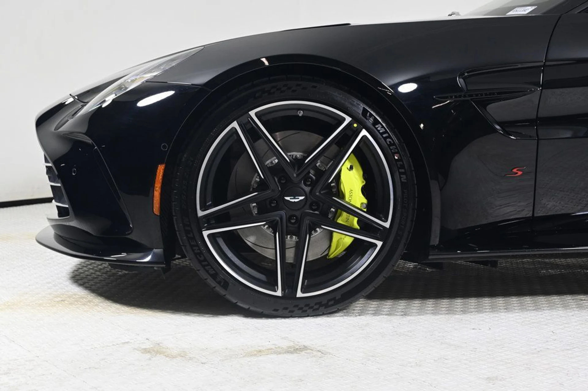 mph026_1361913229_new_2026_aston_martin_vantage_scoupe_11350_22957420_26_1024_7762b873af