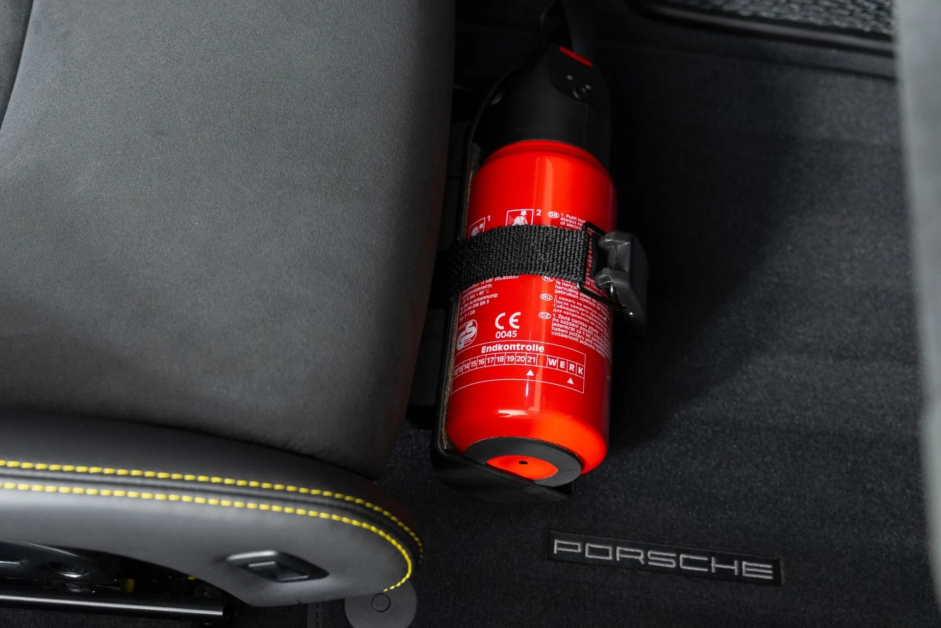 mph026_136830007_Used_2022_Porsche_718_Cayman_GT_4_1769546035_d14a8dcf2f