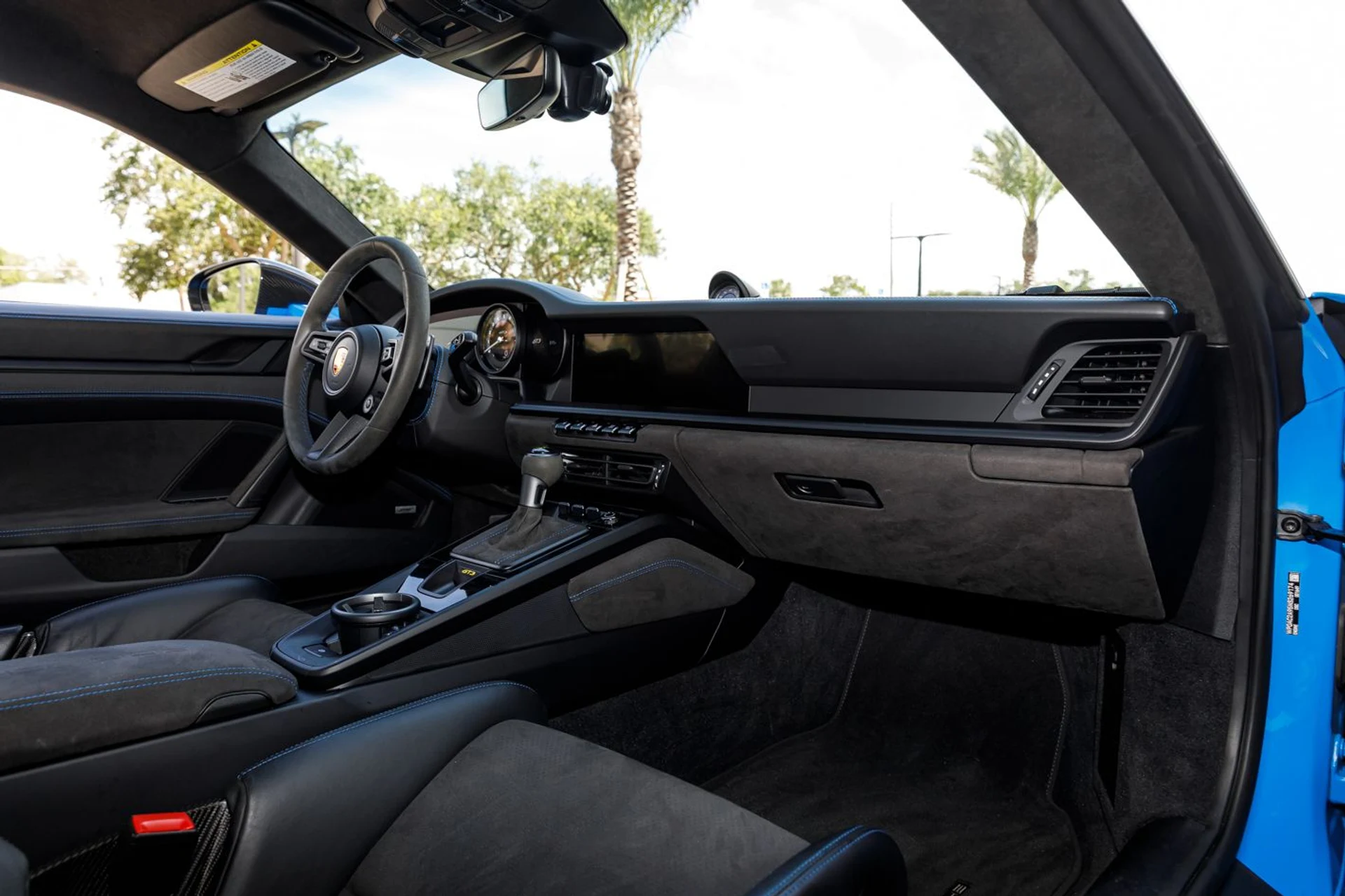 mph026_1371036975_595_p27_l_3dd65e02b3