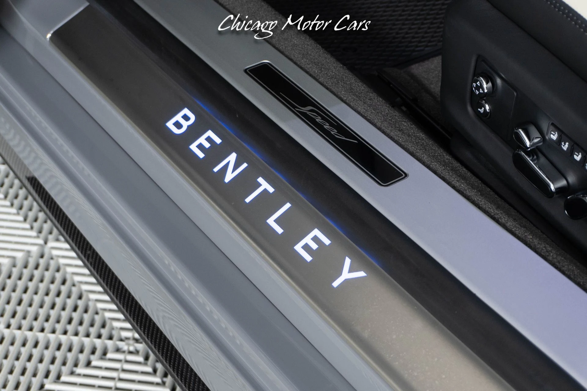 mph026_1372318113_13423_p27_l_3e08ae75e7