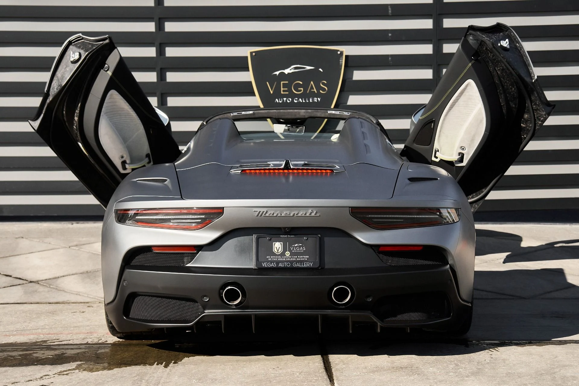 mph026_1374194149_Used_2023_Maserati_MC_20_Cielo_1761946887_db073e00ee