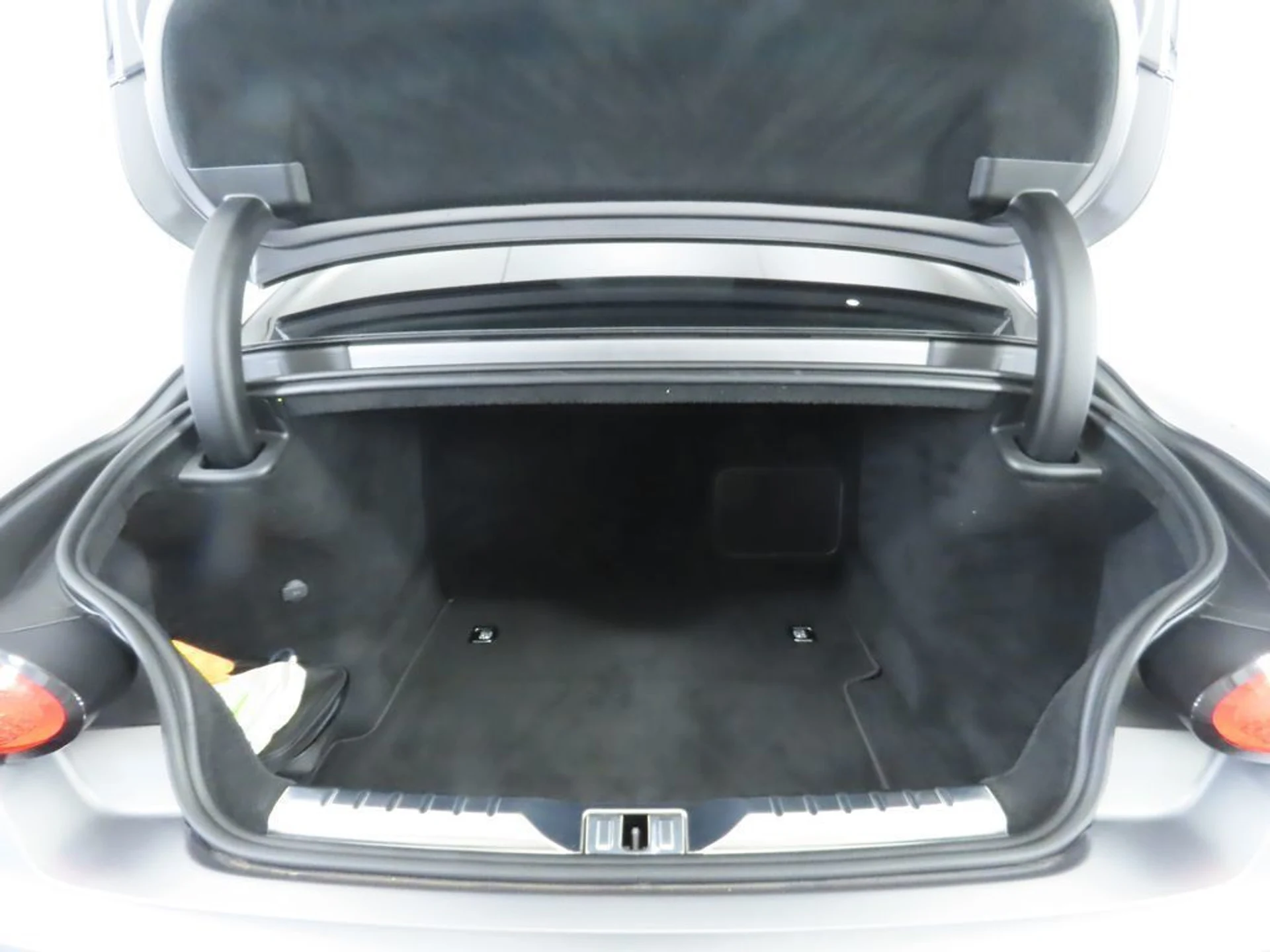 mph026_1379160321_used_2024_bentley_continental_gtv8coupe_8119_22922689_27_1024_222efca041