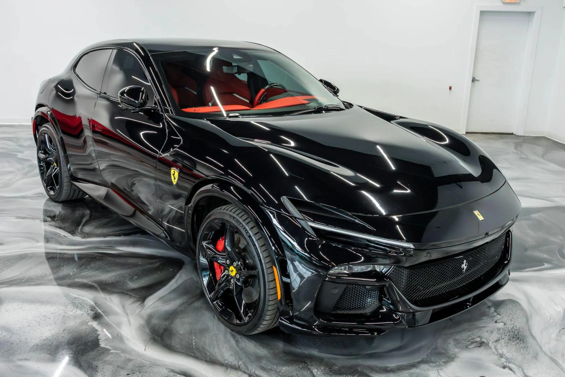 mph026_1383702937_Used_2025_Ferrari_Purosangue_Sport_Utility_4_D_1784849391_68dbe07fc7