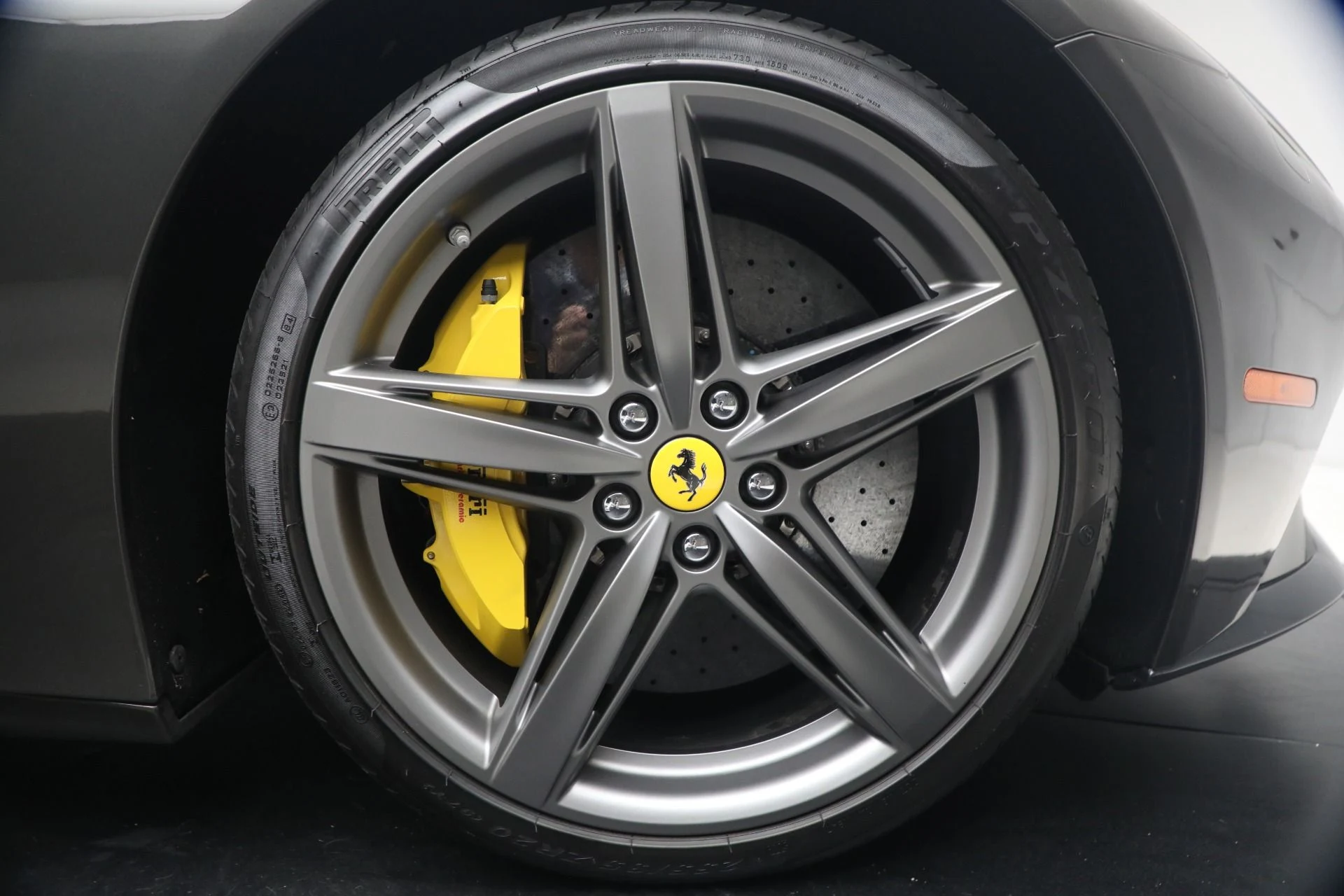mph026_1388497948_Used_2014_Ferrari_F12berlinetta_1784557614_4600a8f579