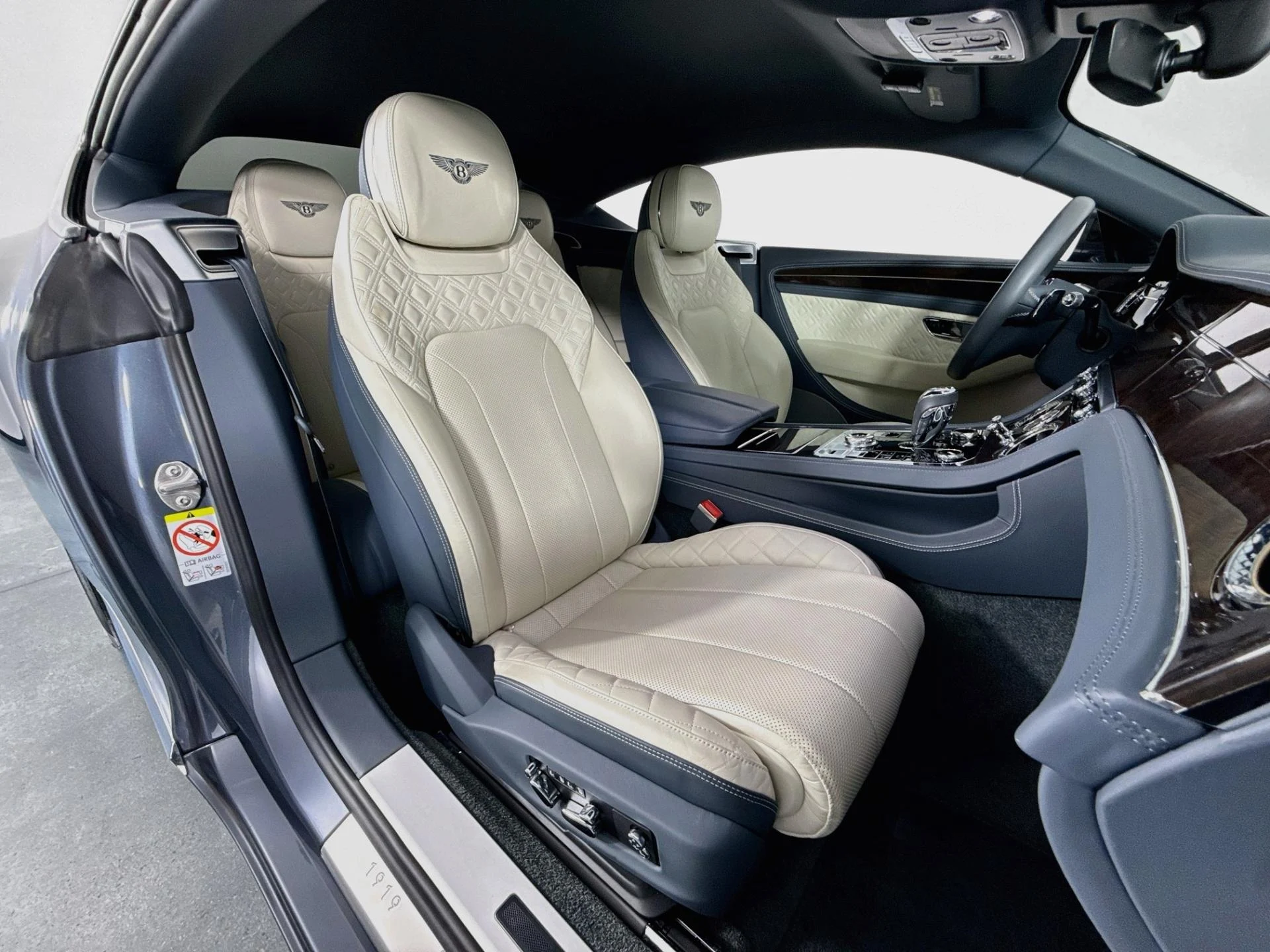 mph026_1397900842_Used_2020_Bentley_Continental_GT_V8_1786897723_a66f9ce78c