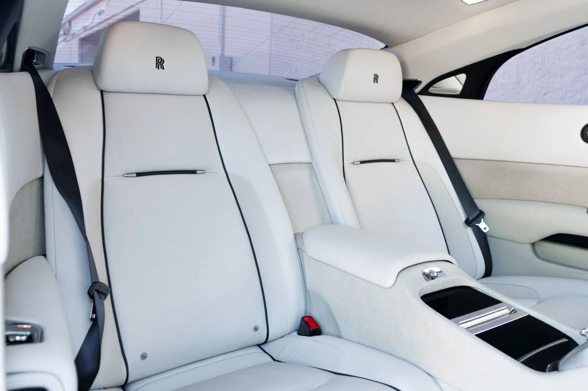 mph026_1404520505_Used_2014_Rolls_Royce_Wraith_1761760080_dd9ca84aa7