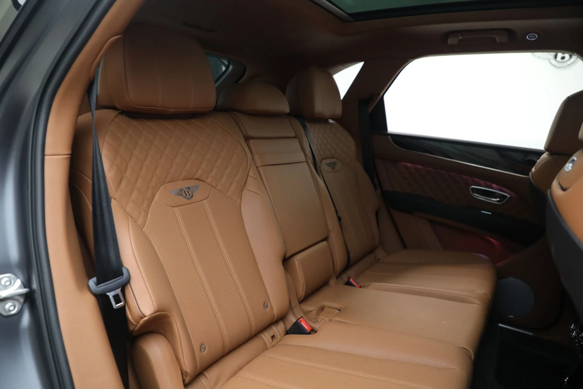mph026_1420669514_Used_2023_Bentley_Bentayga_S_V8_976f5bf820