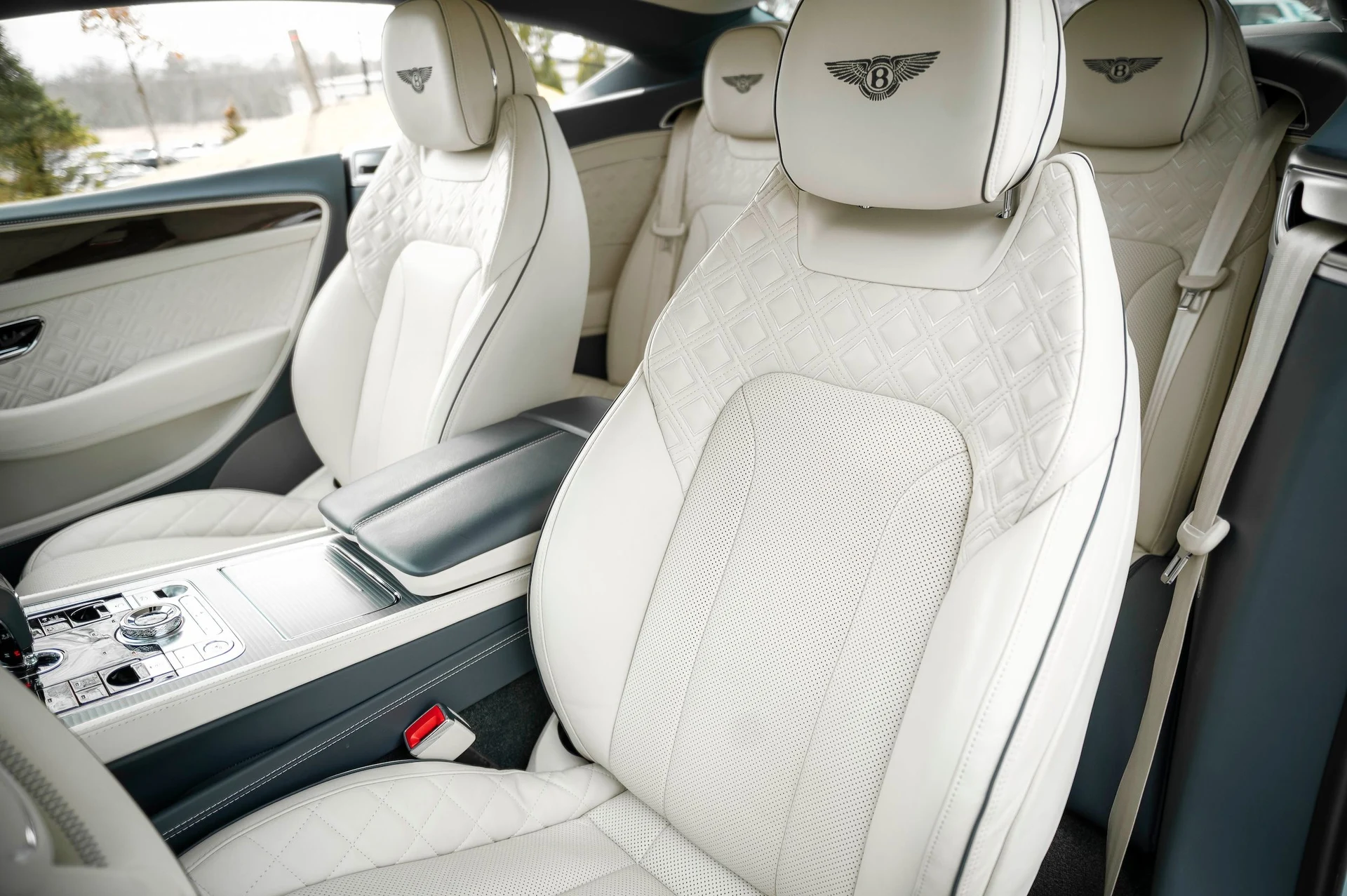 mph026_1432378369_87258a587afe47c2bf23525b383f03a6_605fe826d3