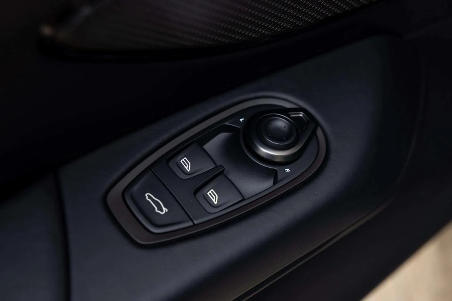 mph026_1432620447_5_SA_d_E6_XMQTJ_0_Cycx7_Zpuux7z1s_e47842462b