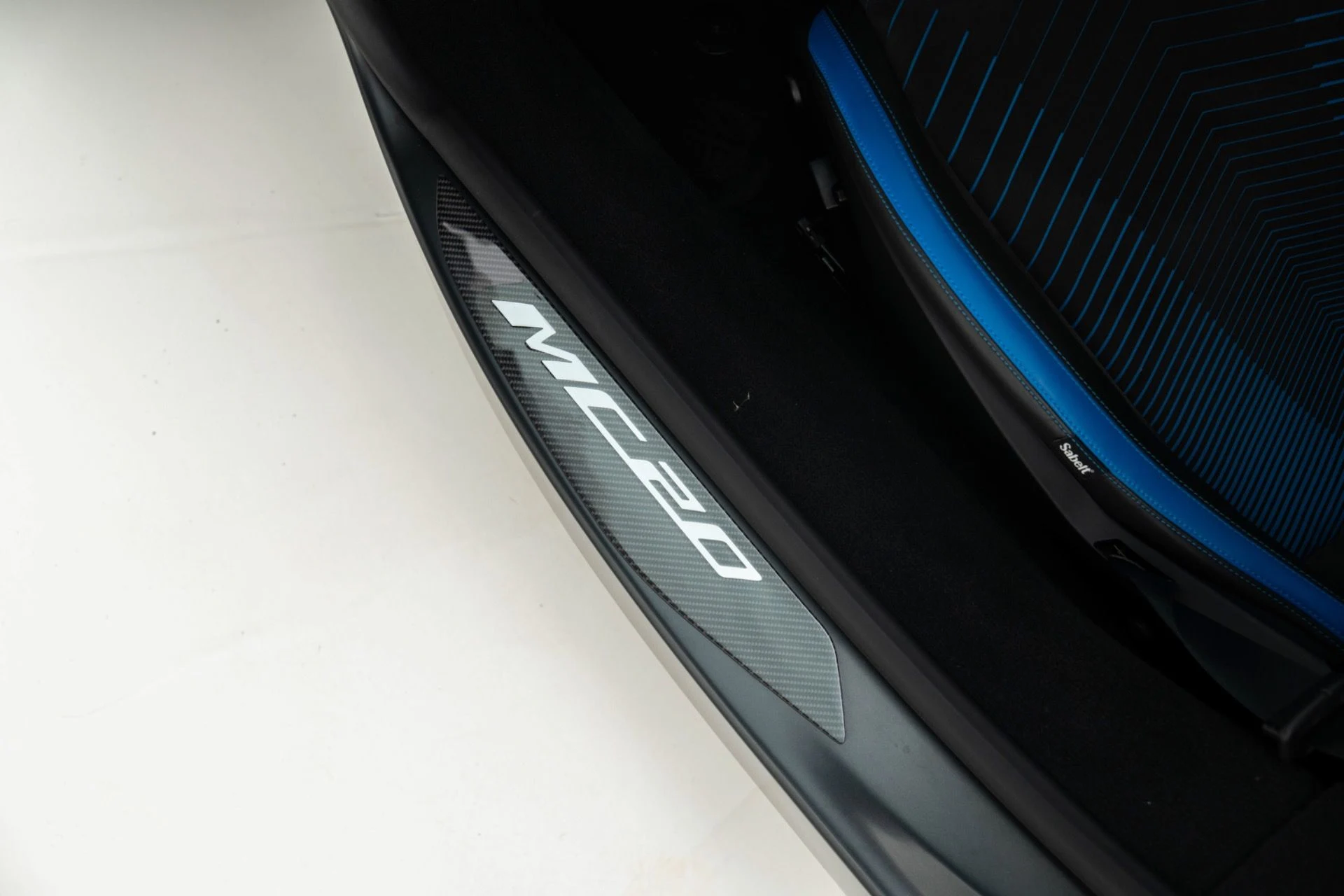 mph026_1448001199_Used_2022_Maserati_MC_20_1777496444_64d4b12279