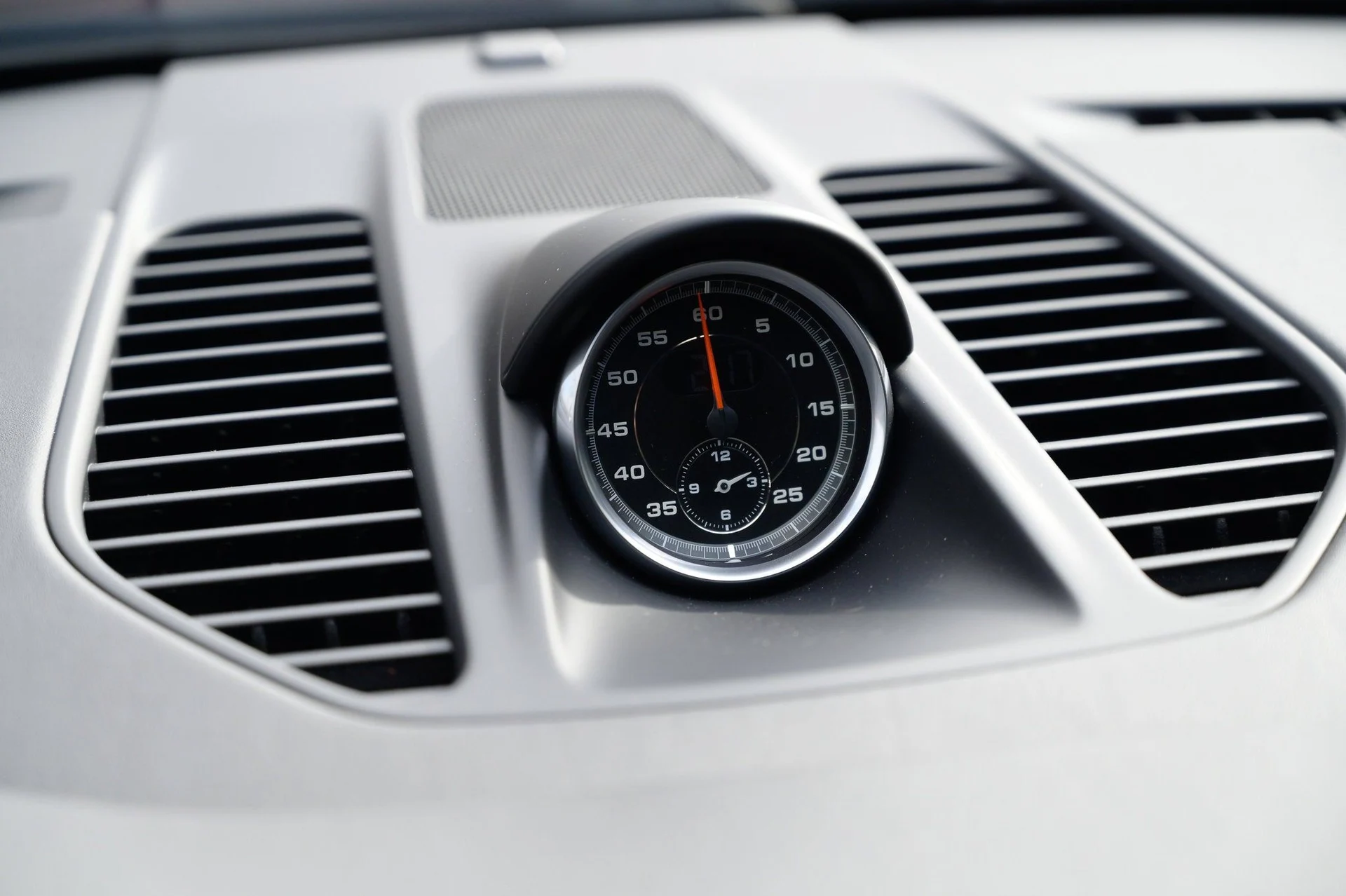 mph026_1459824474_86464c5a506a405ab523773f4d8c913c_9d7876fbec