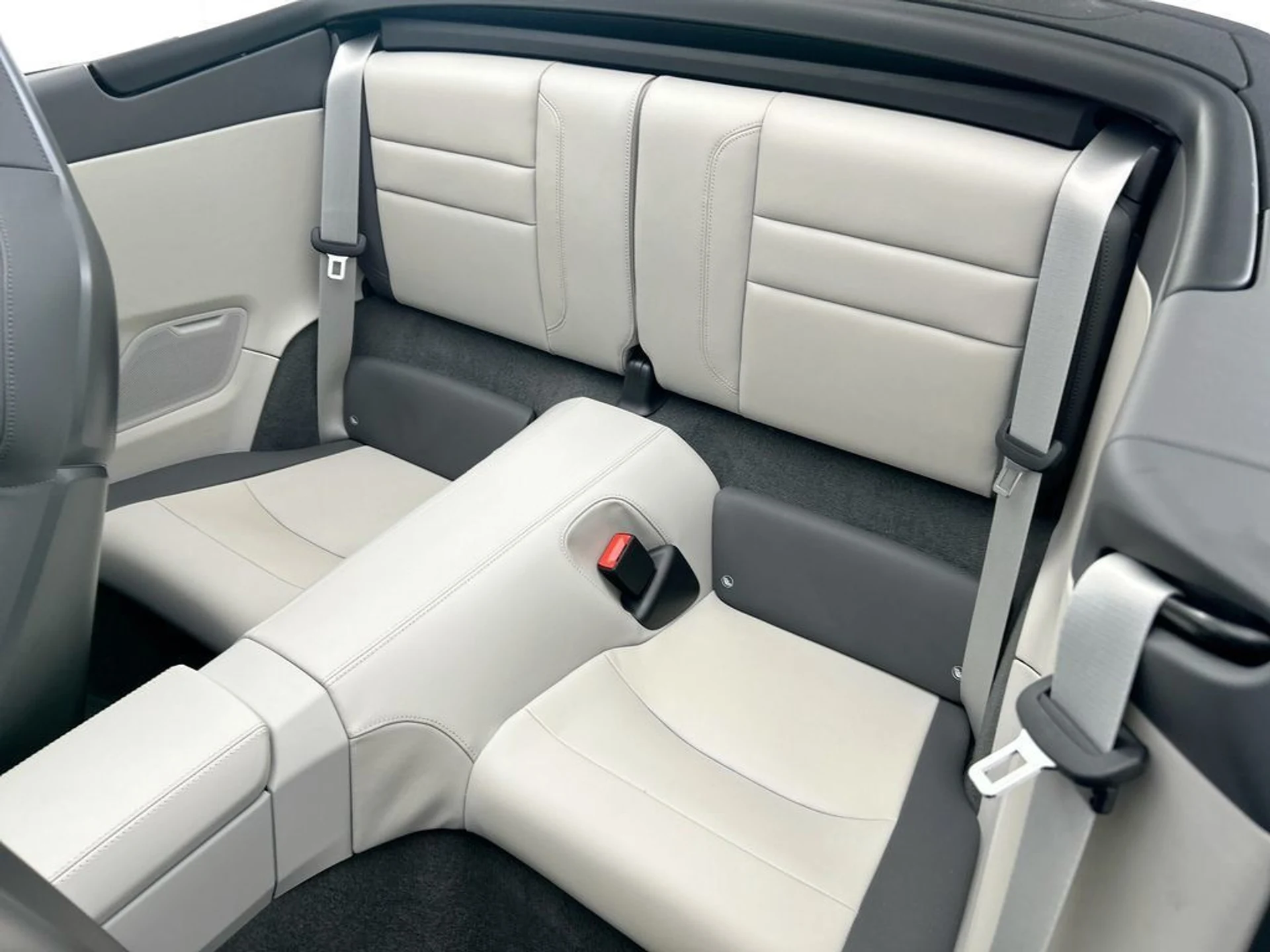 mph026_1460004294_used_2026_porsche_911_spirit70cabriolet_8119_23018992_27_1024_11cbe87b99