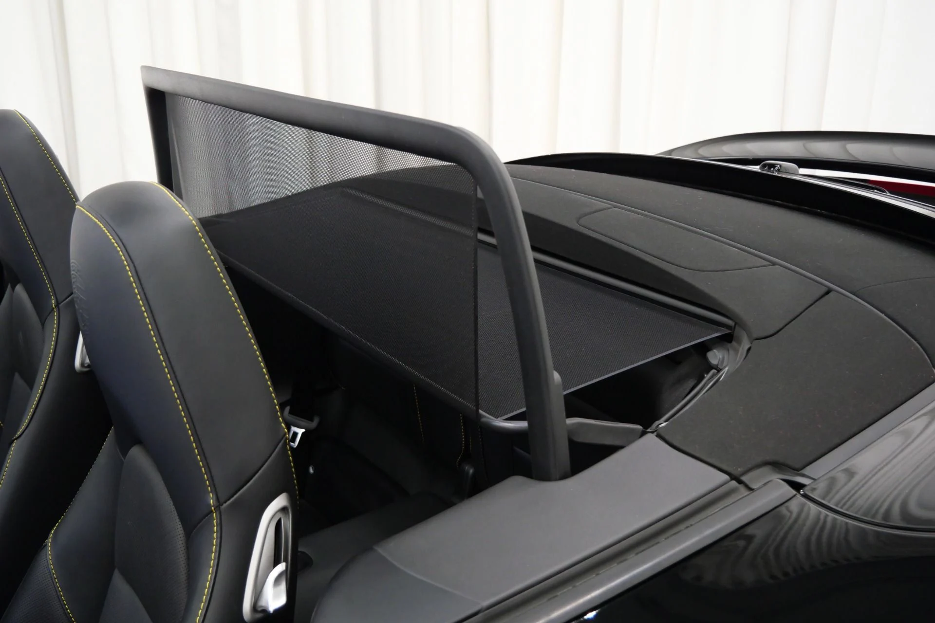 mph026_1461639317_Used_2019_Porsche_911_Turbo_S_Cabriolet_1756135575_eecd4ac73e