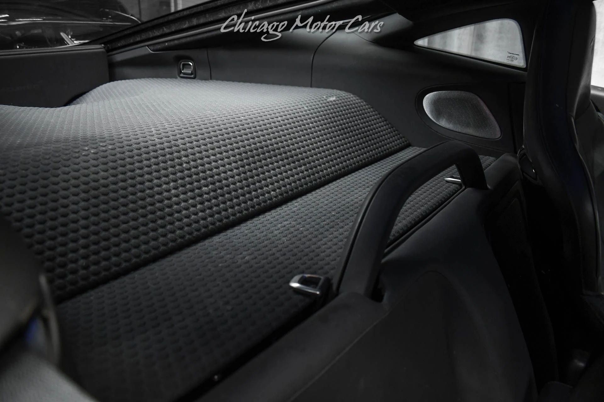 mph026_1462106607_10371_p27_l_9d442e215c