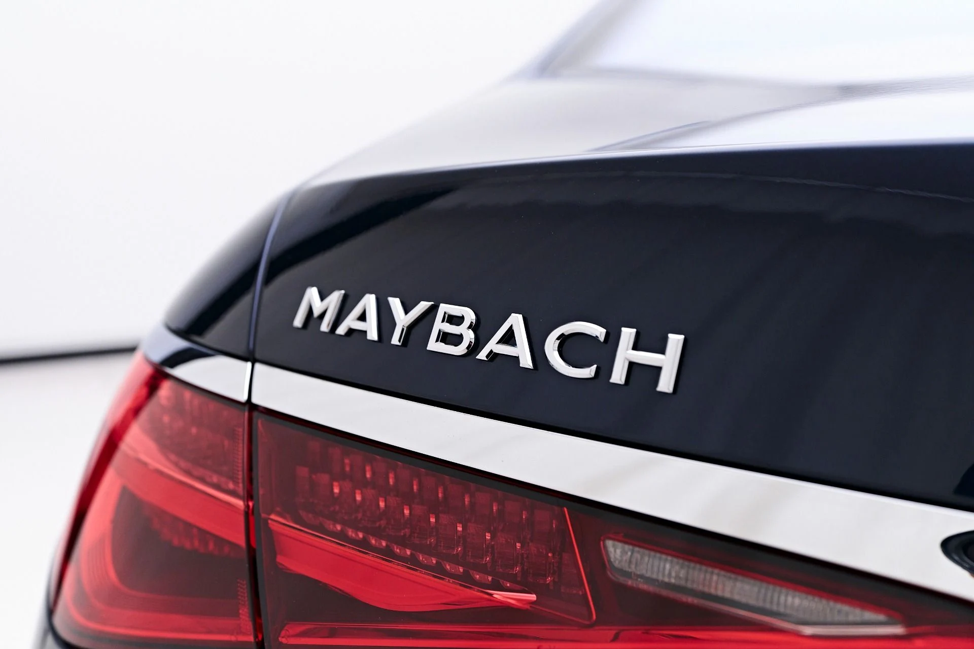 mph026_147763027_Used_2023_Mercedes_Benz_S_Class_Maybach_S_580_1755633550_a523d760ce