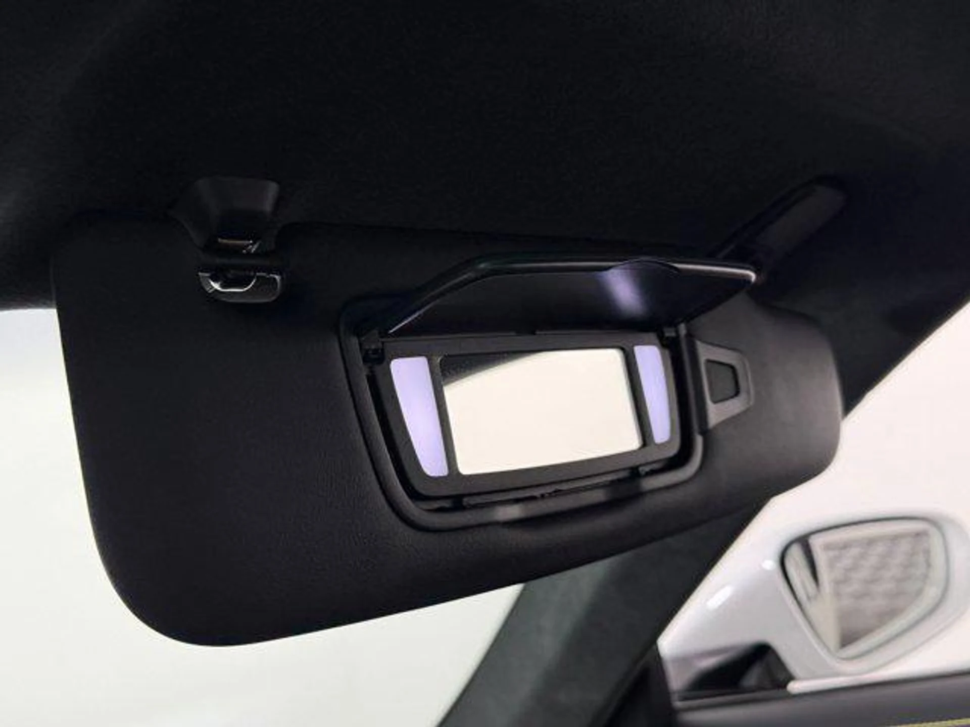 mph026_1477835365_tu_Km_KM_8ul4_O_Ljh_KO_5lz_X5ng_Qc_OM_3fd90e254e