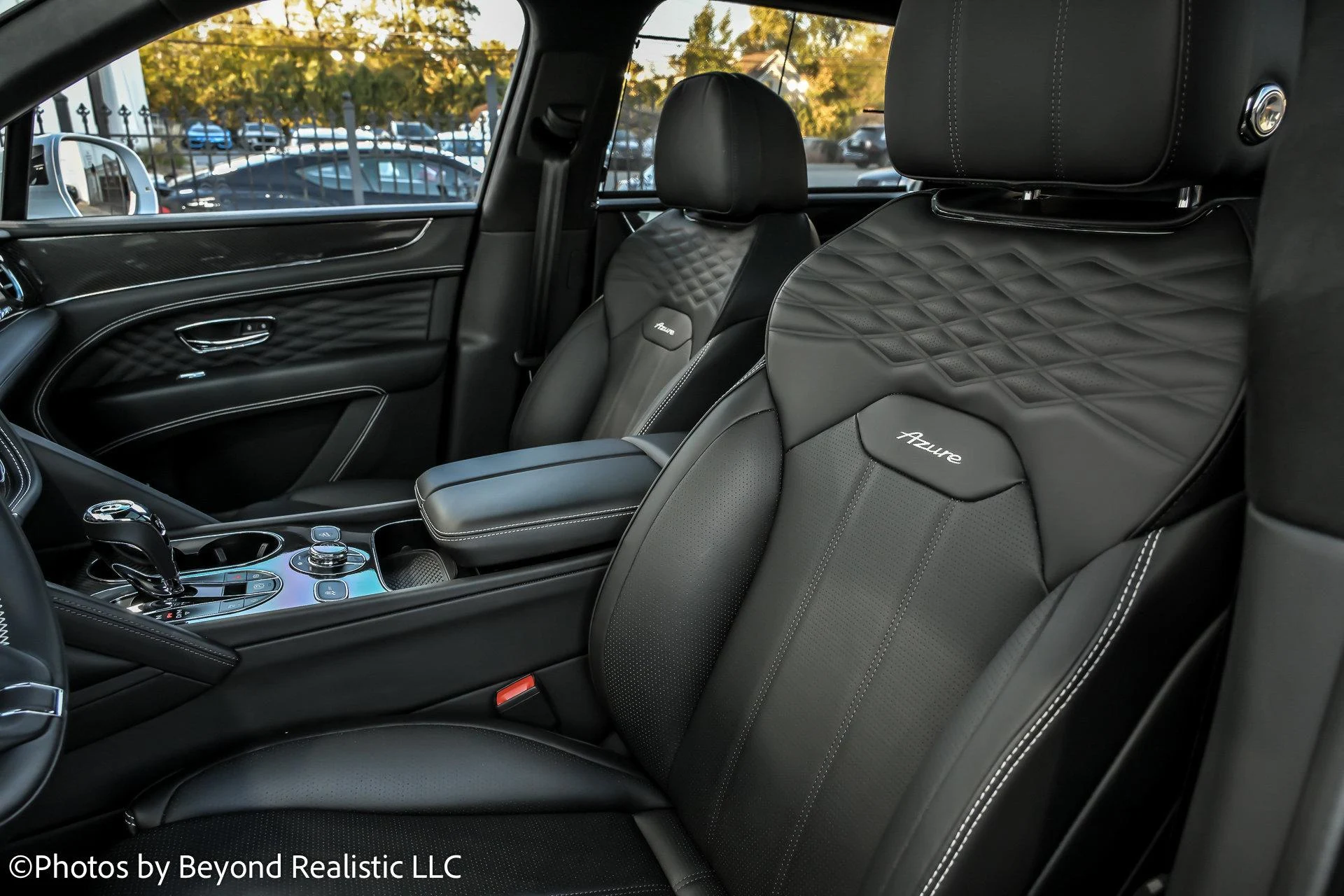 mph026_1480919840_Used_2019_Bentley_Bentayga_V8_1764407881_e4d317849a