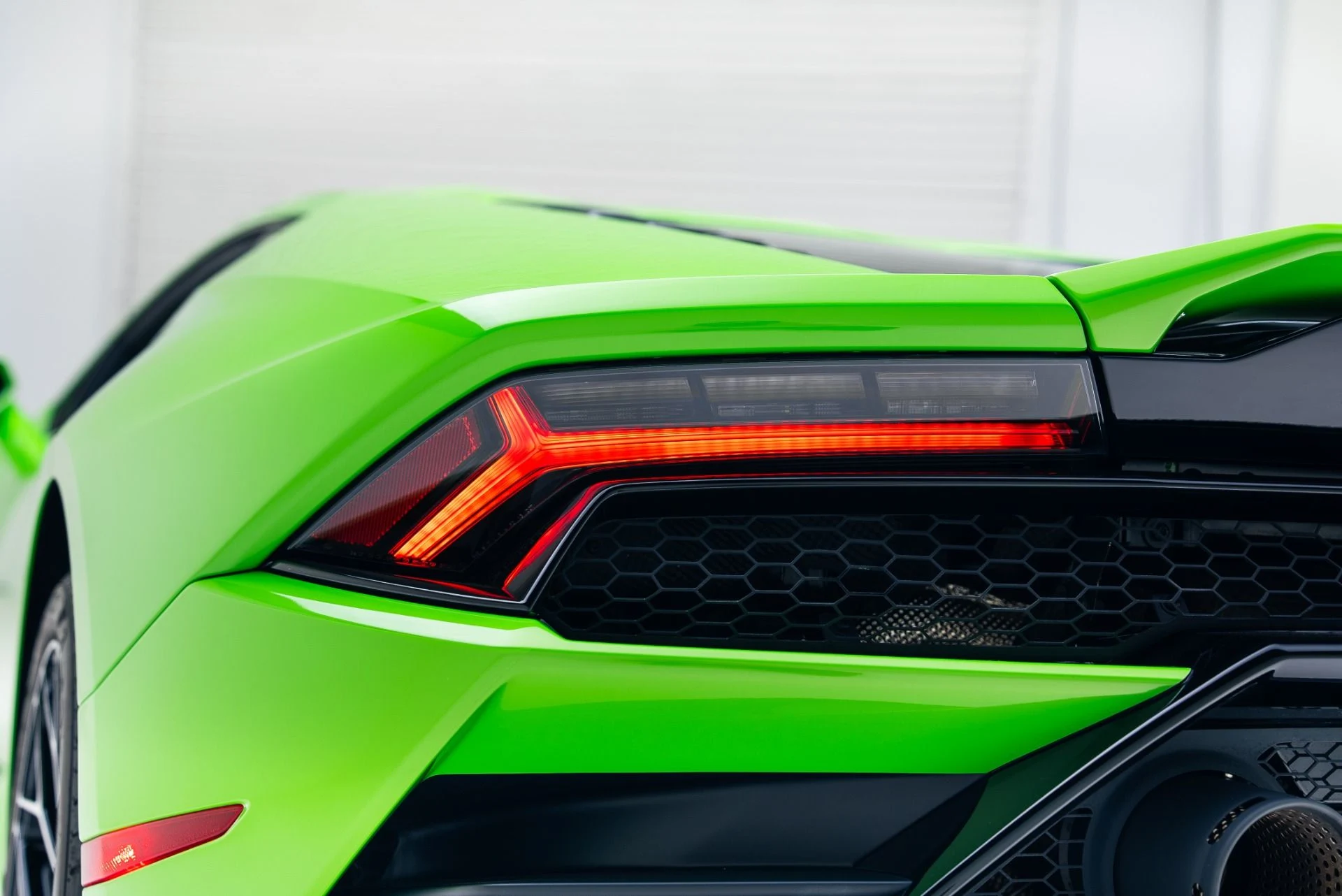 mph026_148758787_Used_2023_Lamborghini_Huracan_EVO_1765473040_94748d1b8e