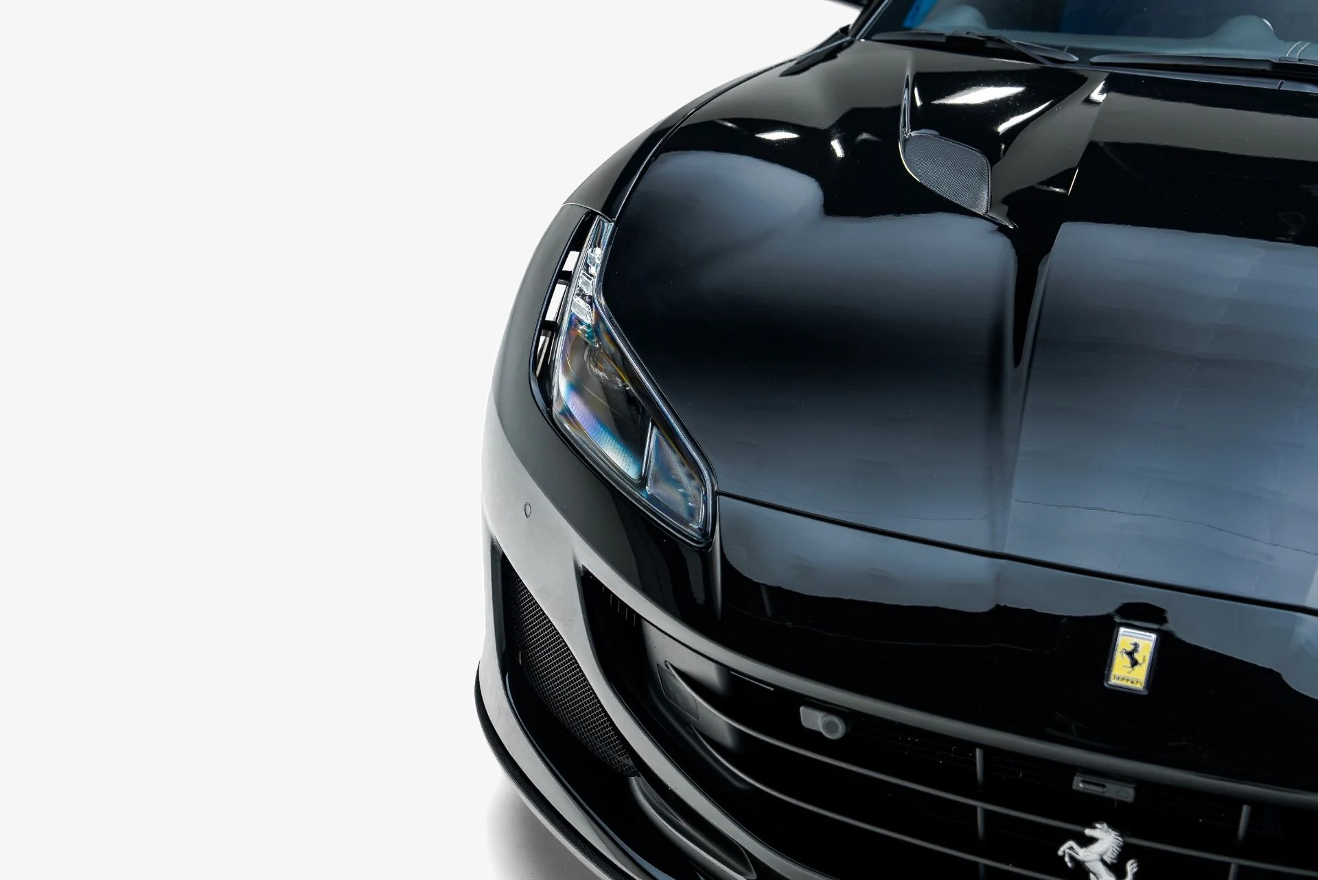 mph026_1499735275_Used_2019_Ferrari_Portofino_1788478054_4018392fb2