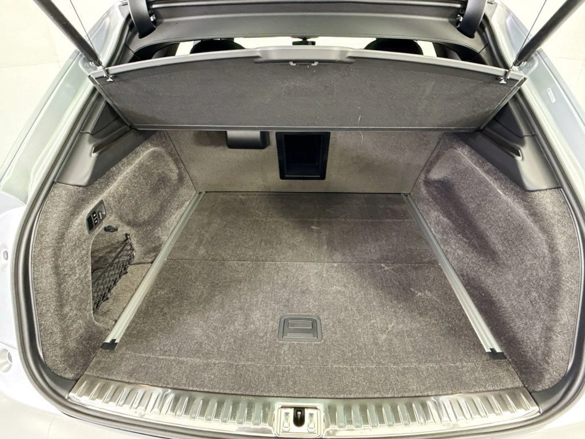 mph026_1504599566_new_2026_bentley_bentayga_8119_23011289_27_1024_ce4565237a