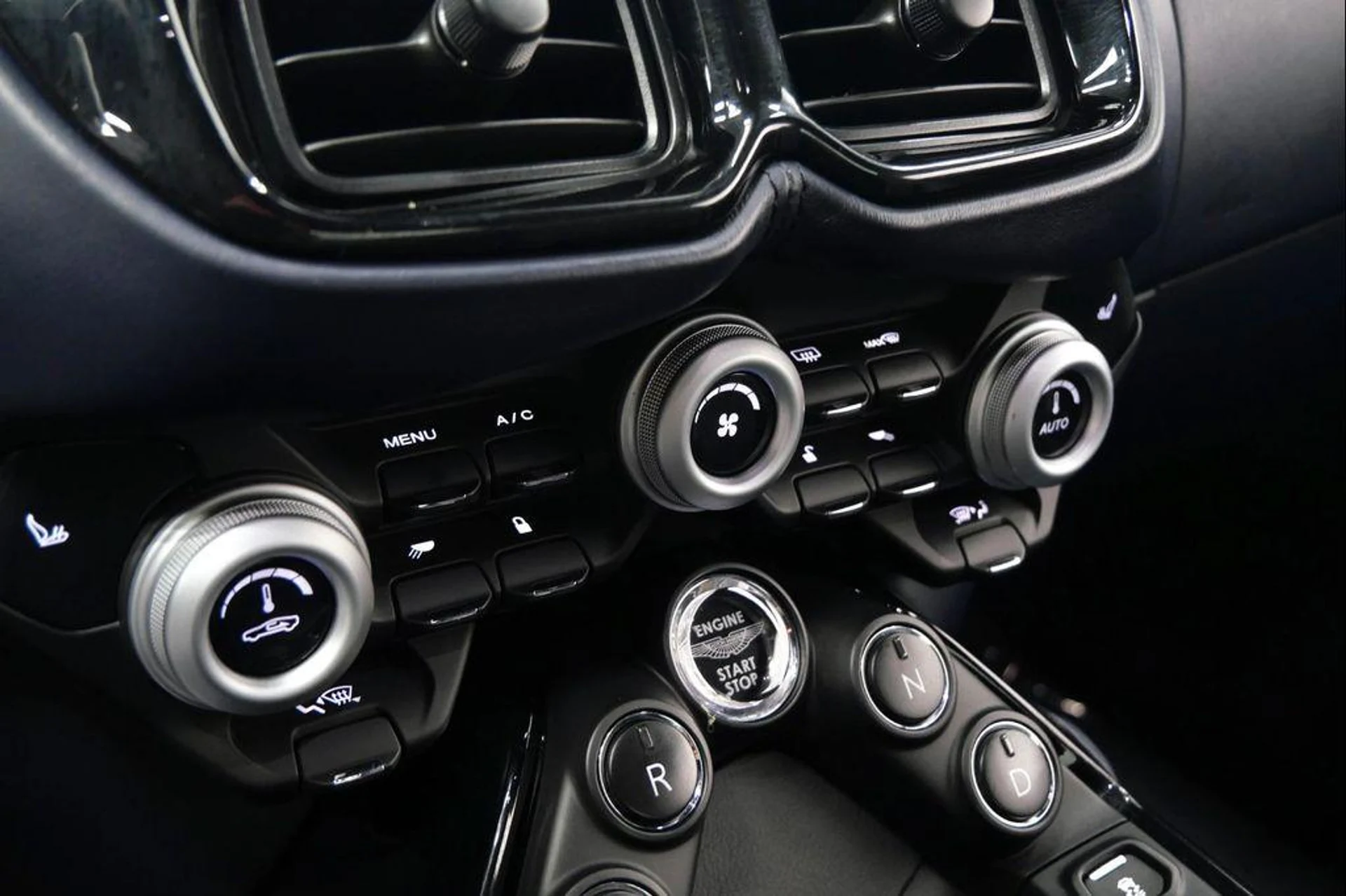 mph026_1524372181_W_Rx9_F_Xr_V4d_XAUS_9_PR_Jm32z1j_Ji0_9b0143d6cc