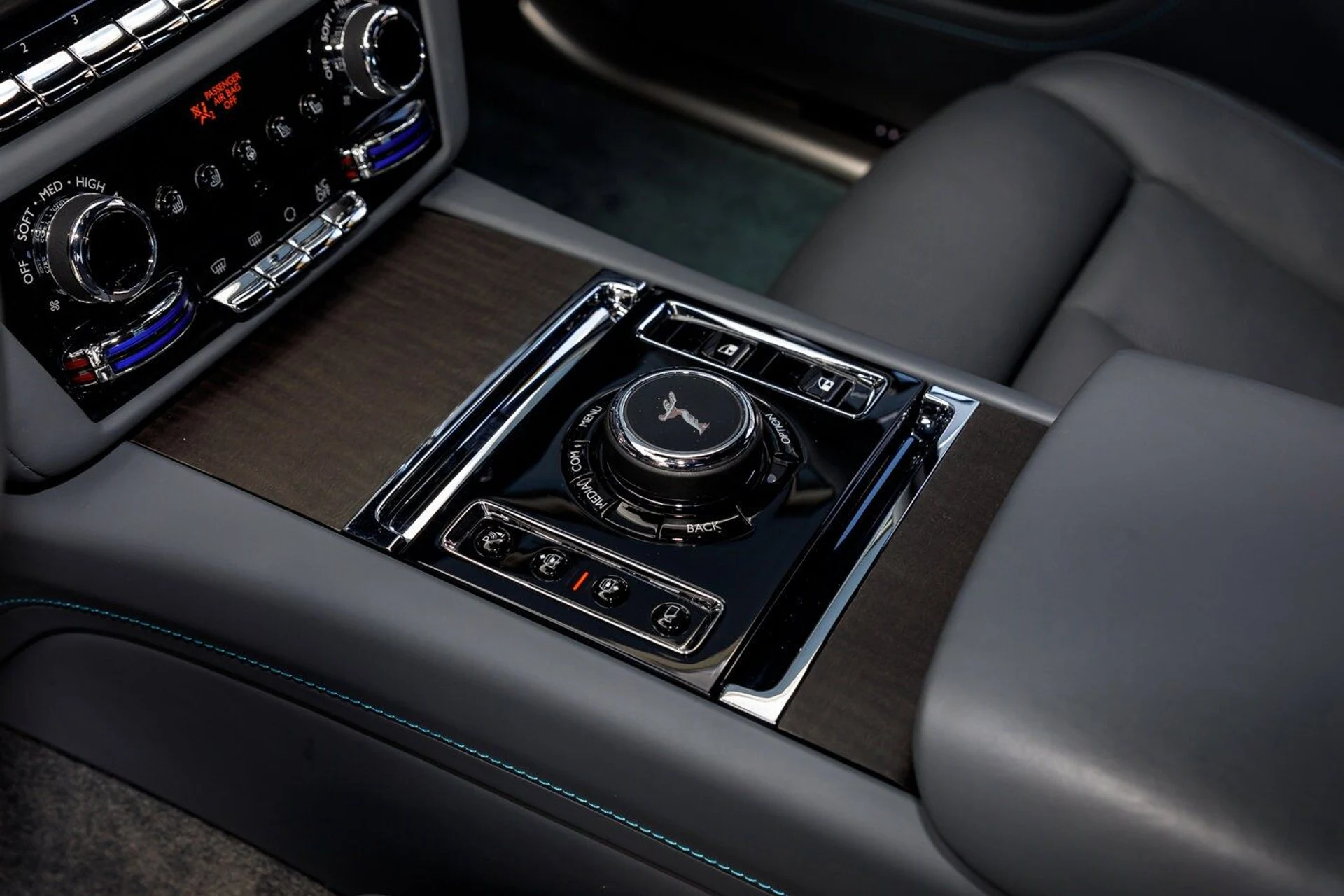 mph026_152446879_69232fa4f87c53d88701f4b853c5b873x_2745029794